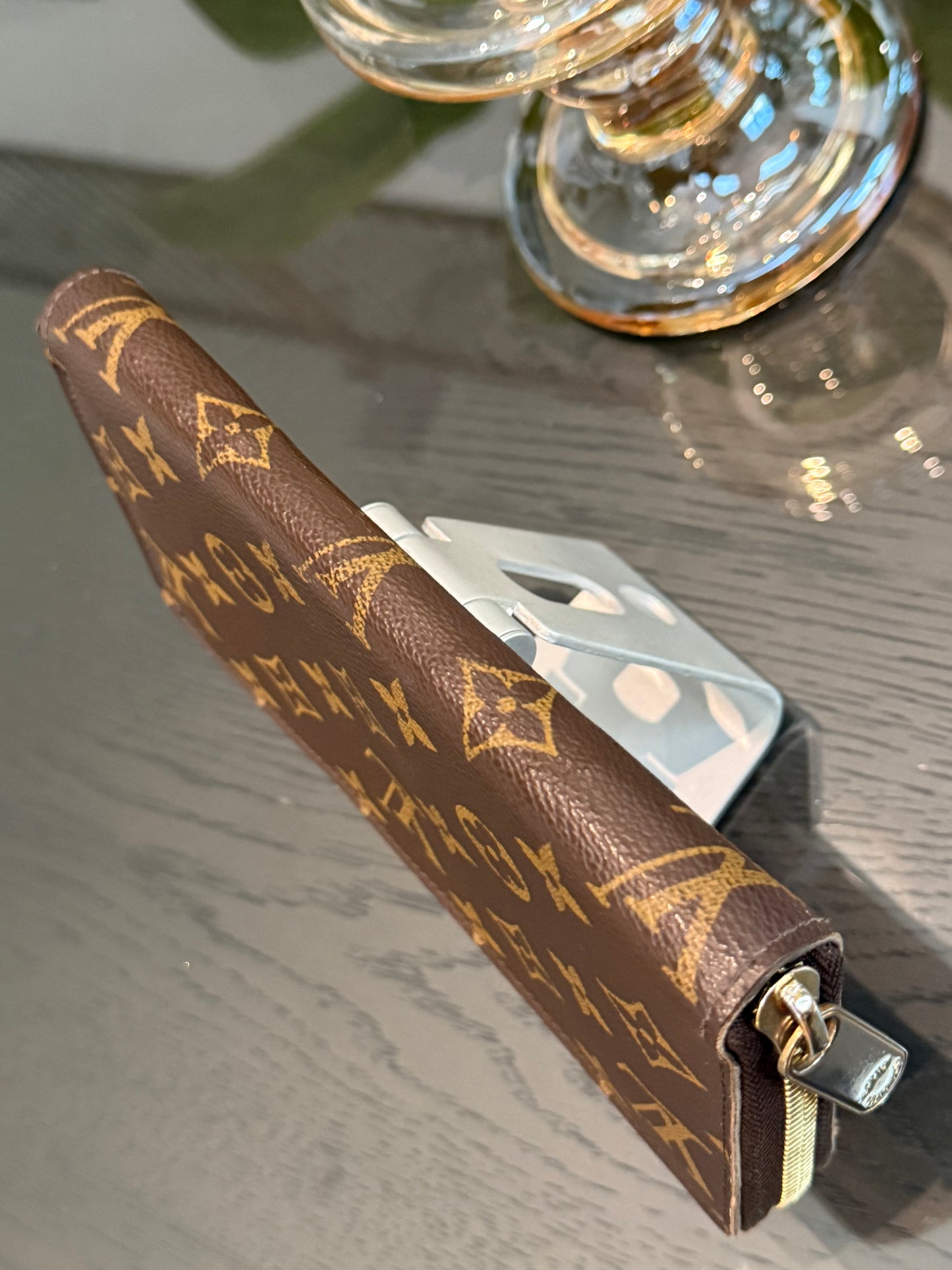 Zippy Long Wallet in Monogram with Dustbag 🗓️ Year: 2014