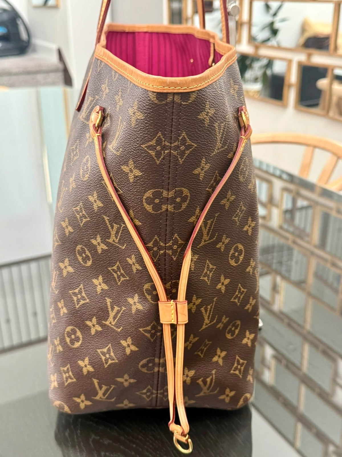 Neverfull GM Monogram in Peony with Dustbag,-🗓️ Year: 2018