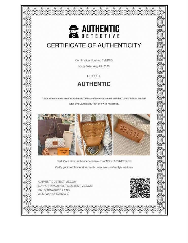 Eva Clutch in Azur with Original Strap, Dustbag, Box and Paper bag 🗓️ Year: 2015