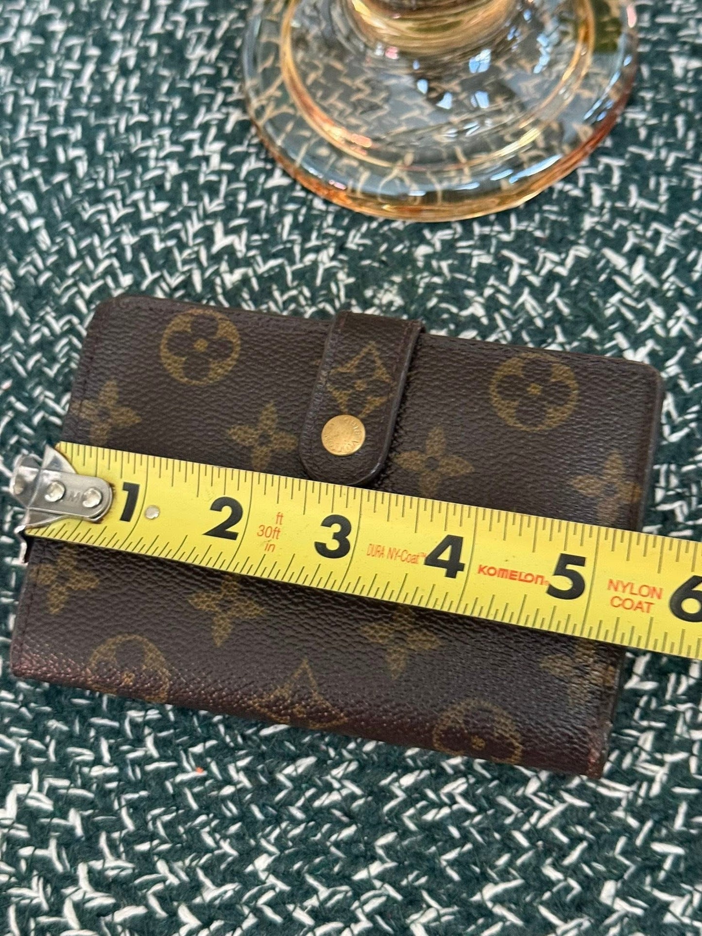 Kisslock Wallet in Monogram 🗓️ Year: 2000