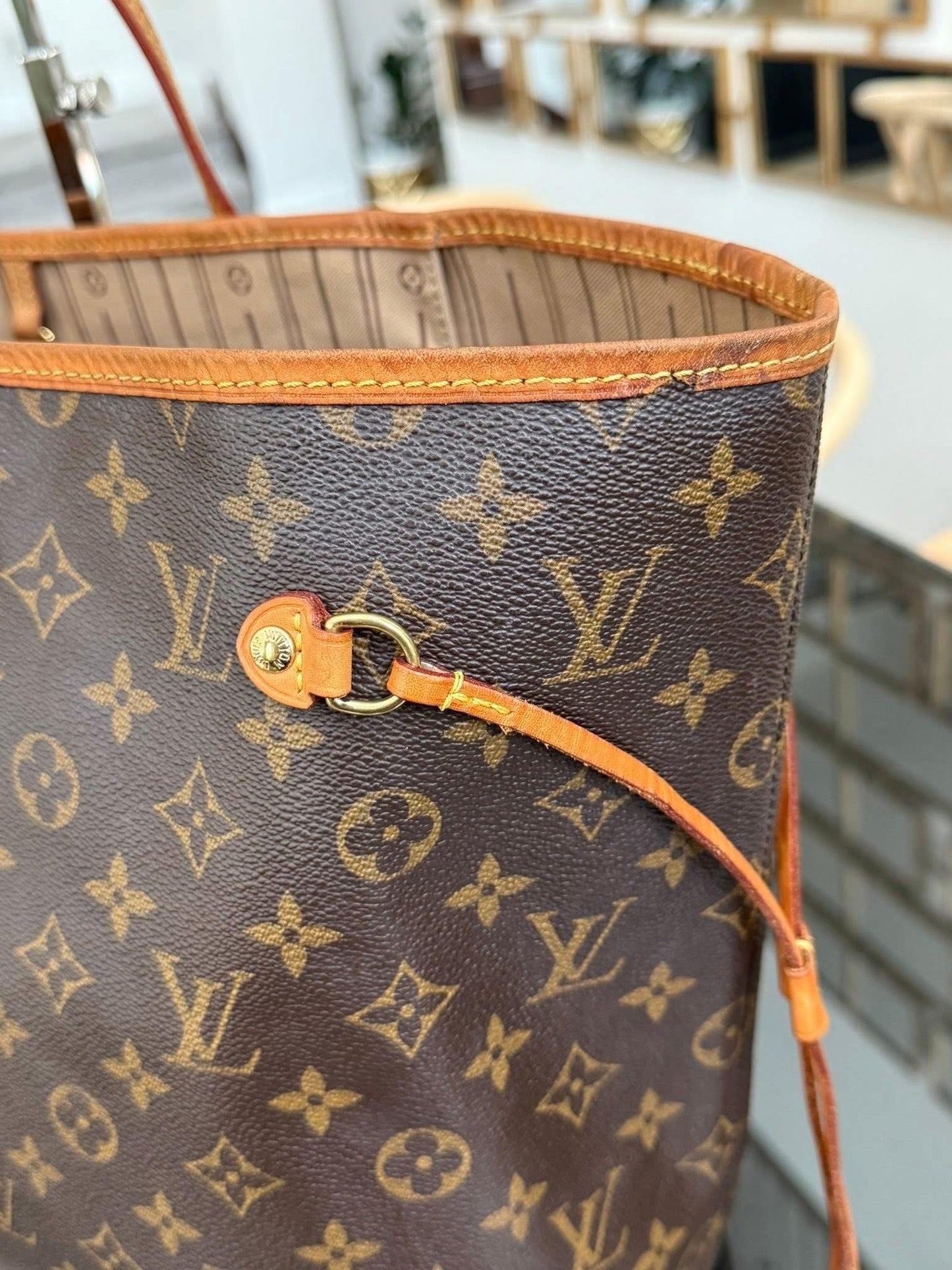 Neverfull GM with Dustbag and Insert Organizer 🗓️ Year: 2008