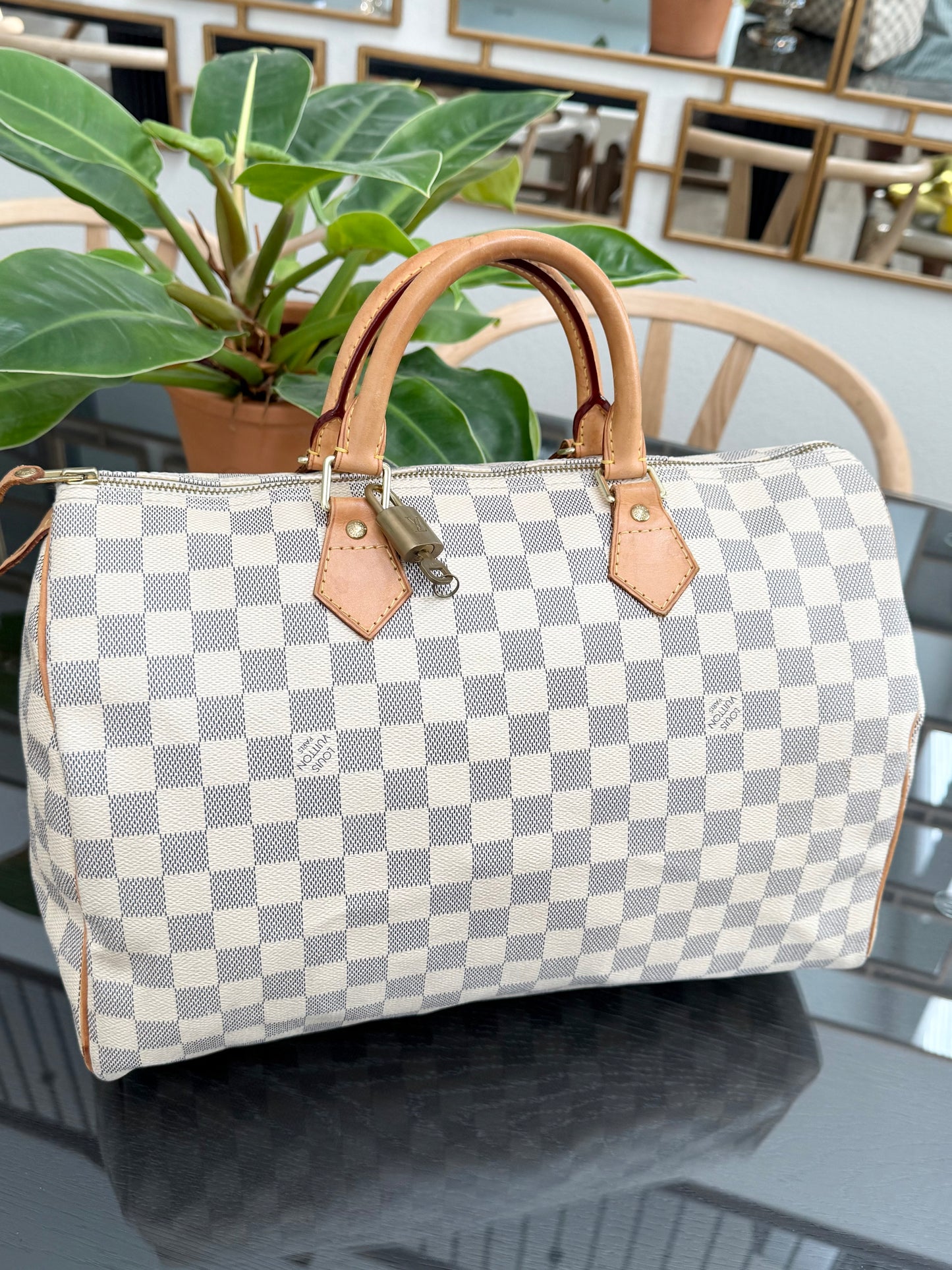 Speedy 35 Azur with 🔐 Lock & Key and Dustbag 🌷
🗓️ Year: 2013