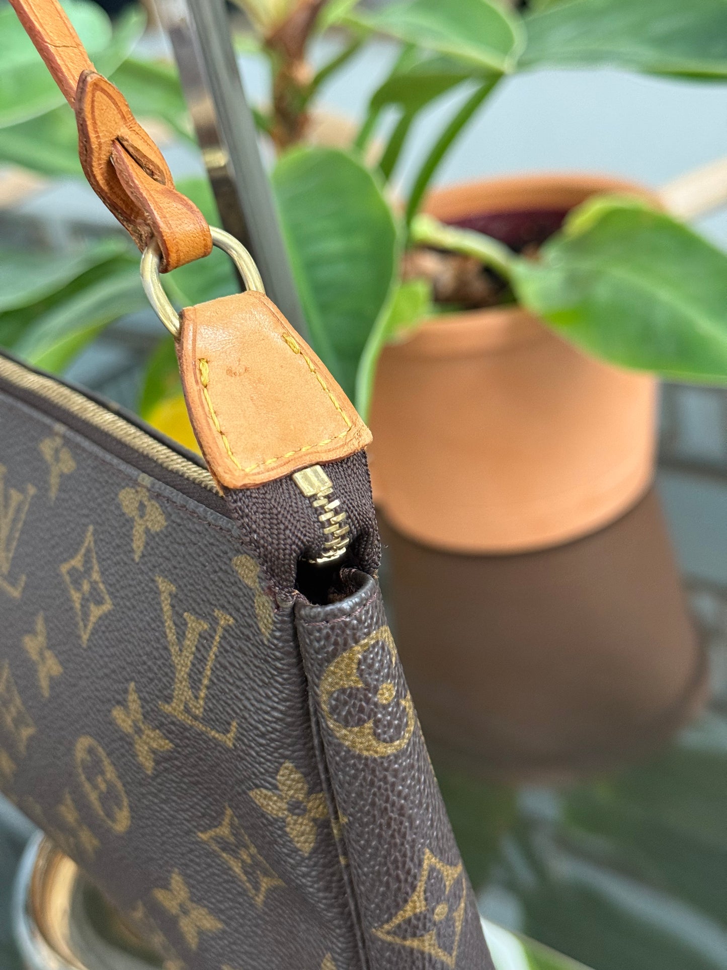 Monogram Pochette Accessories with Dustbag 📅 Year: 2000