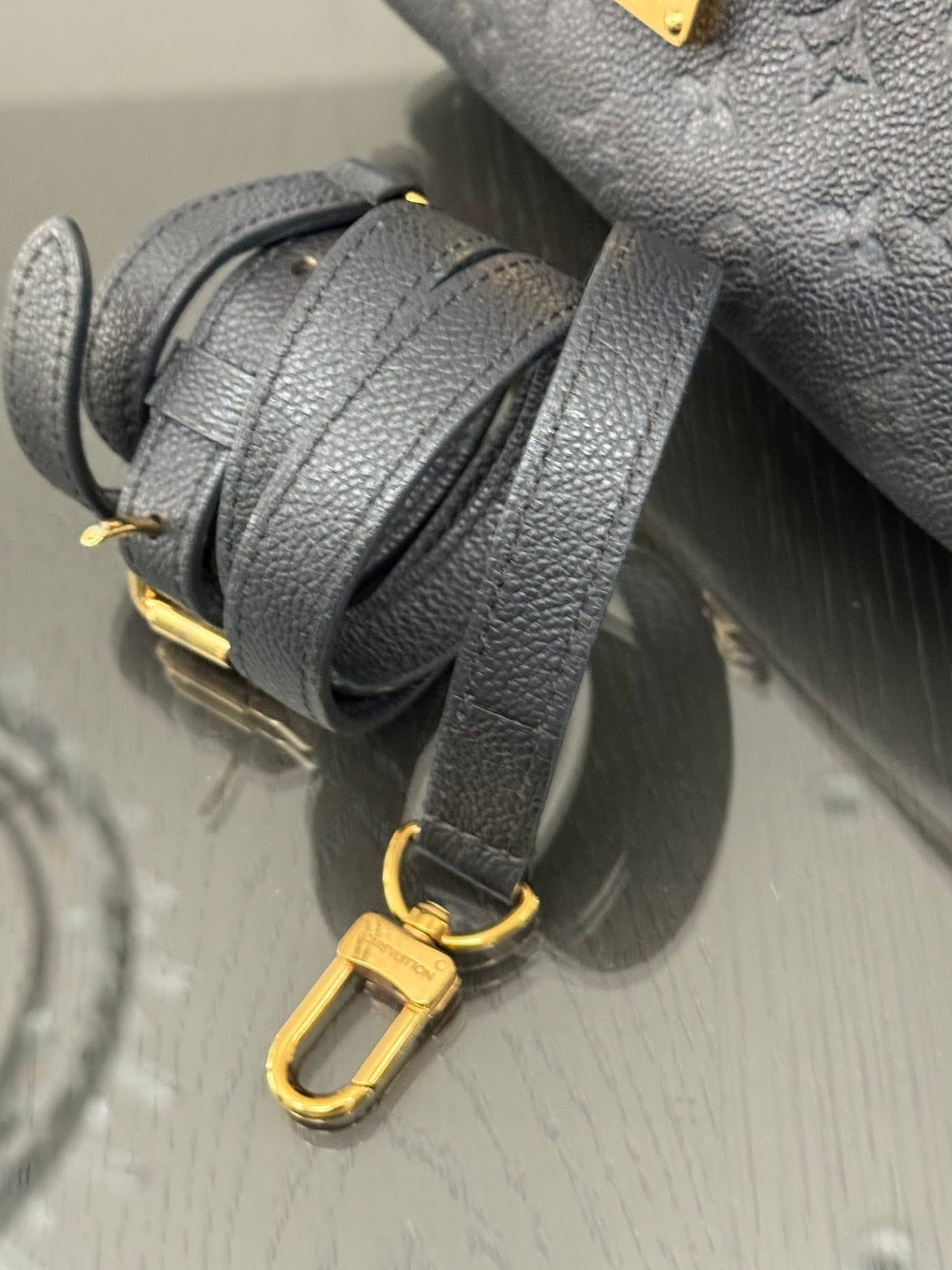 Pochette Metis Emptiente Noir with Box, Dustbag, Insert Organizer, Box and Paper bag -Microchip & Authenticed