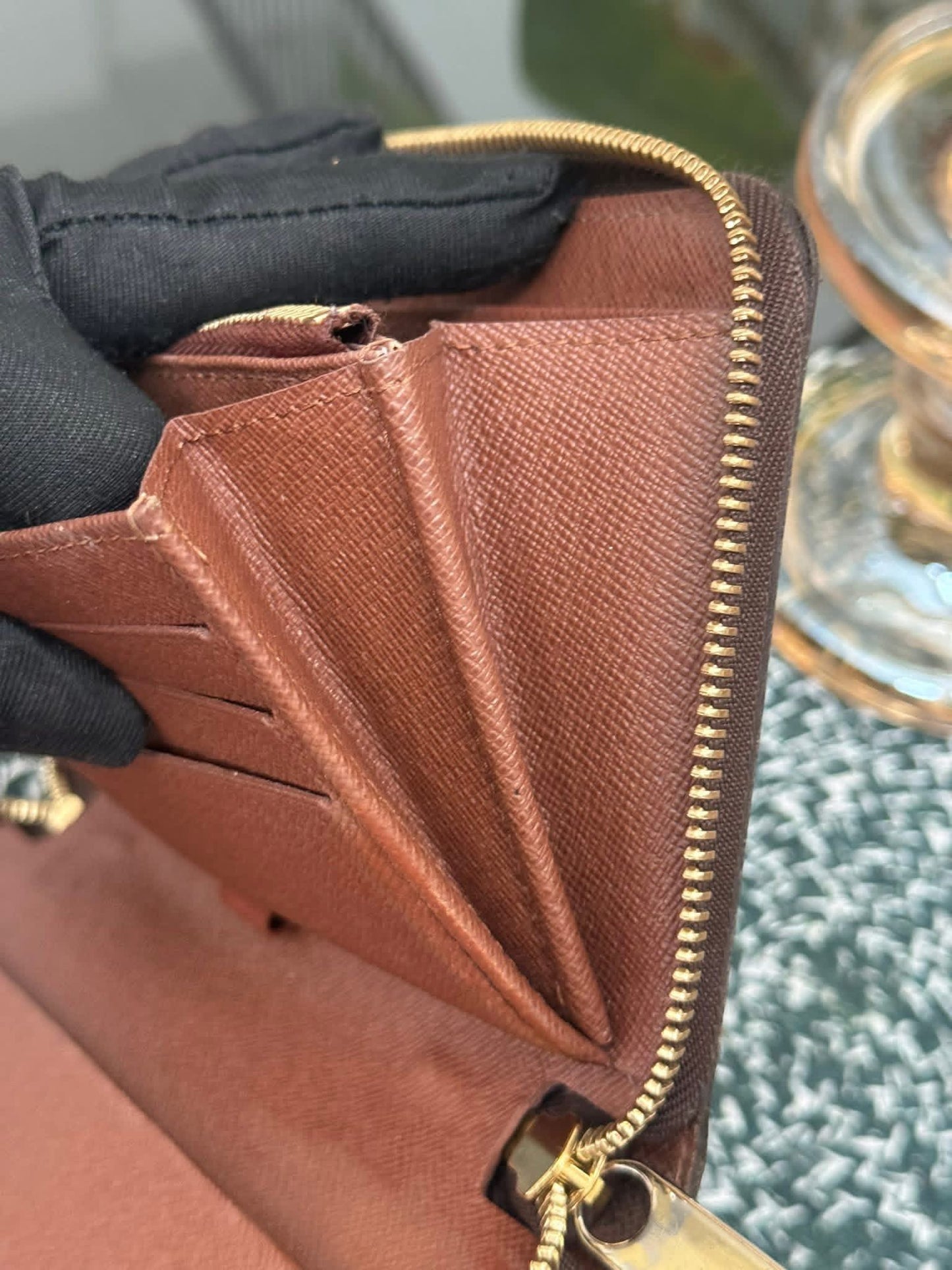 Monogram Zippy Wallet Organizer 🗓️ Year: 2009
