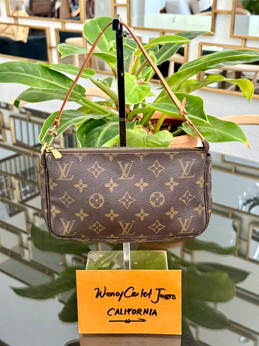 Pochette Accessories - 📅 Year: 2002
