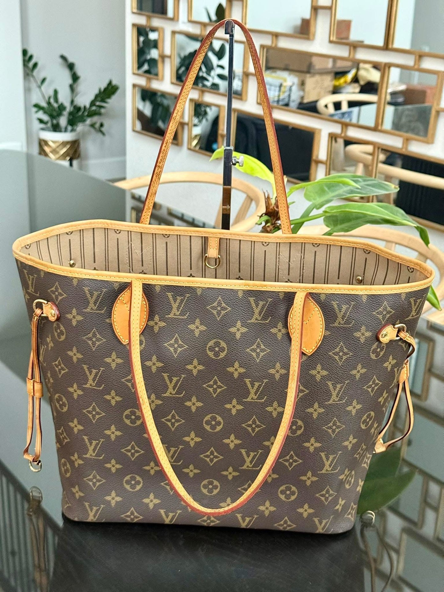 Neverfull MM Monogram with Dustbag and Non branded Twilly🌺 📅 Year: 2011