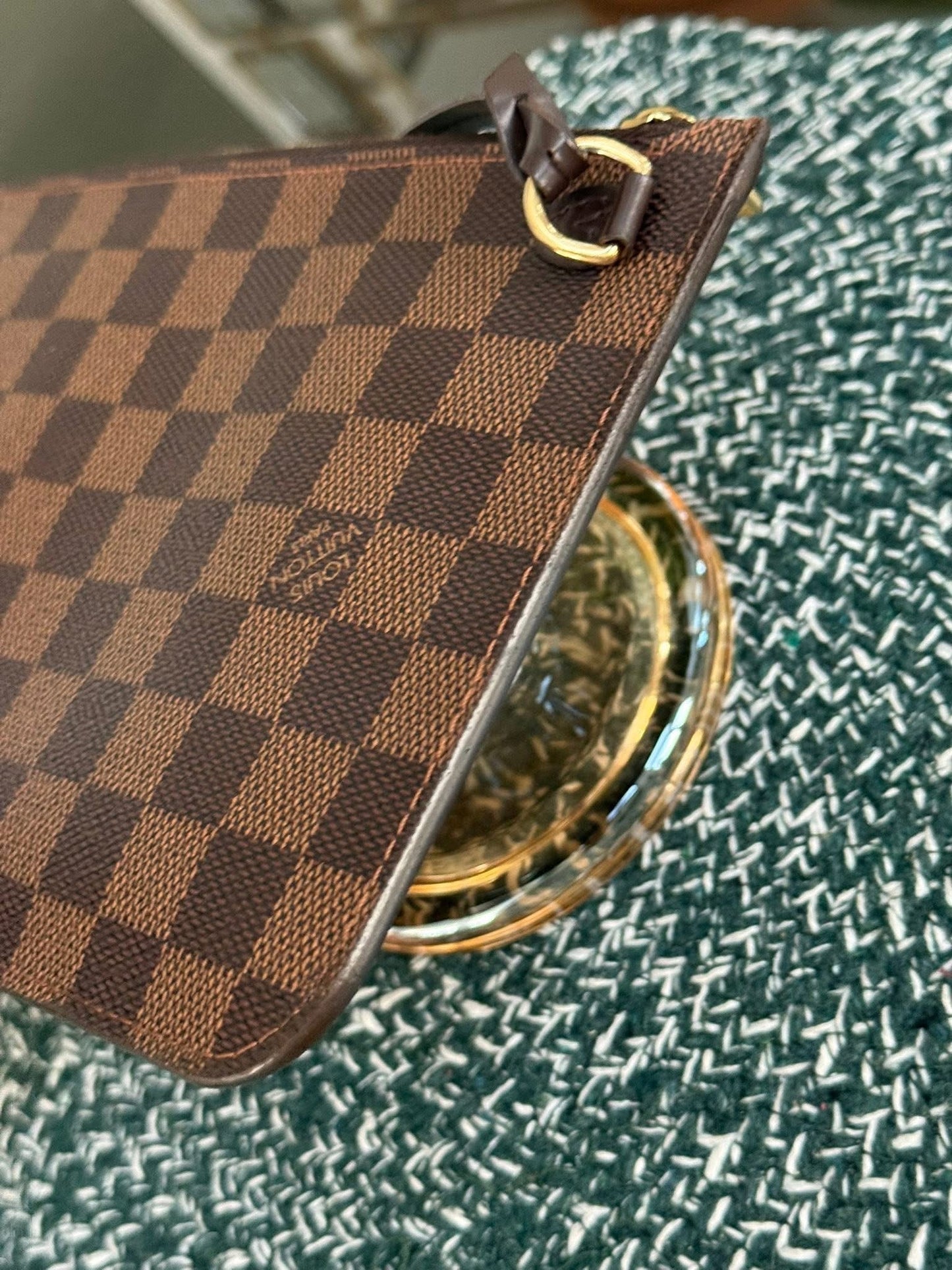 Neverfull MM/GM in DE Pouch with Wriststrap 🗓️ Year: 2016