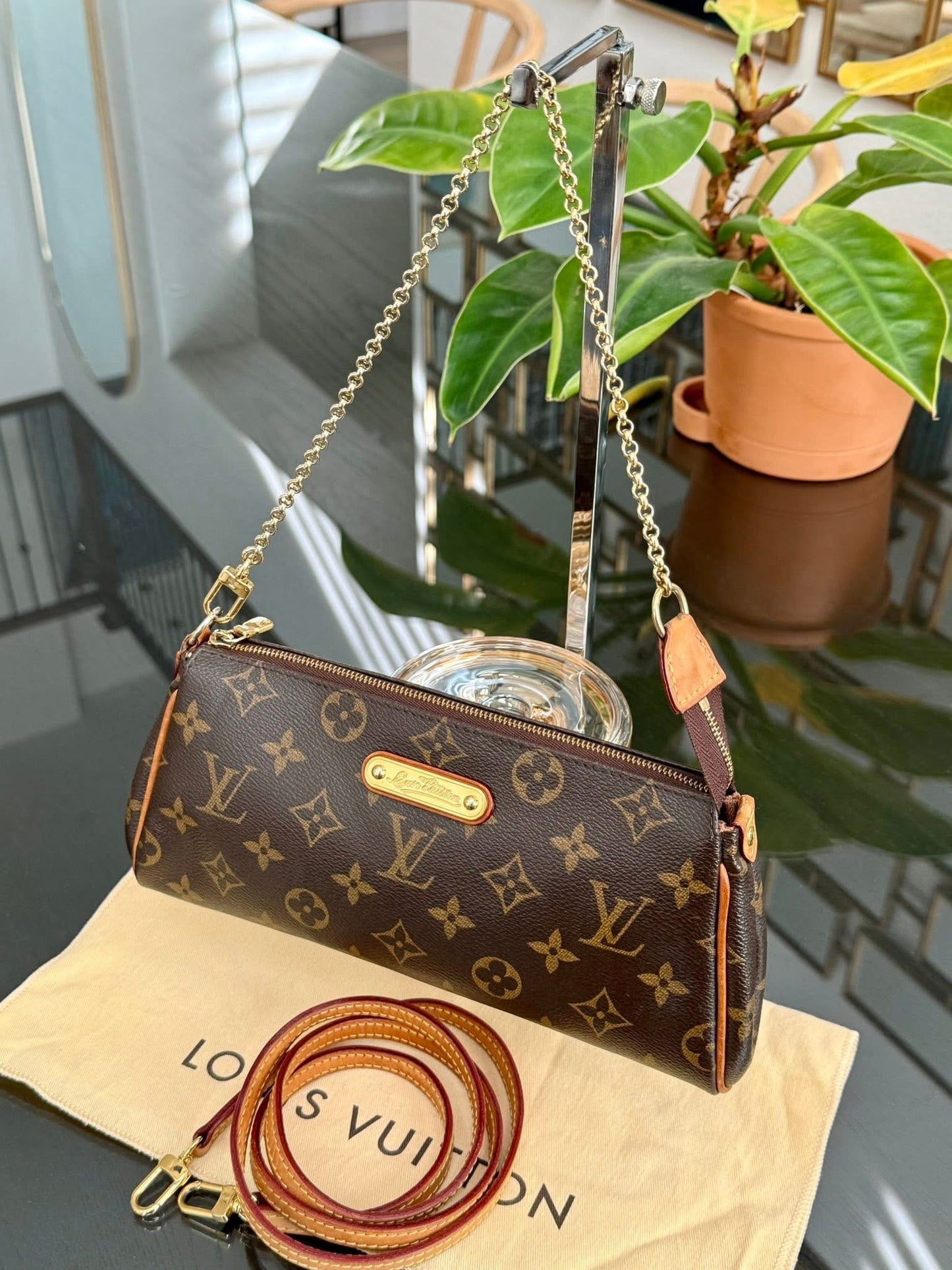 Eva Clutch with Original Strap,Box Dustbag and Insert Organizer 🗓️ Year: 2012