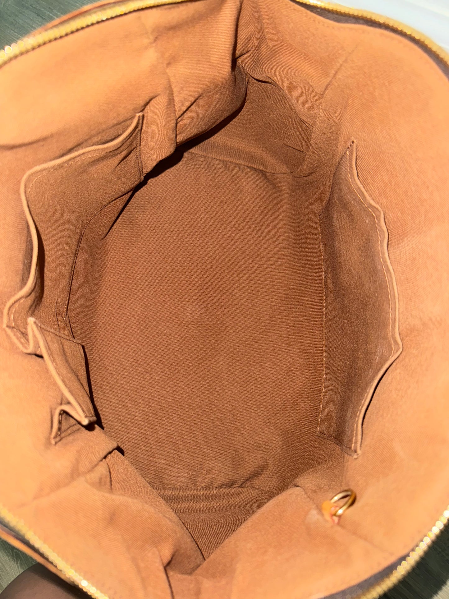 🌺 Tivoli GM in Monogram - 🗓️ Year: 2008