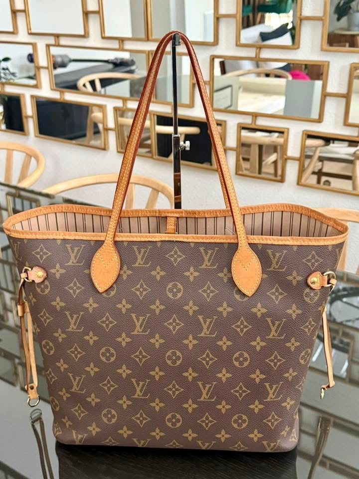 Neverfull MM with Dustbag 📅 Year: 2021