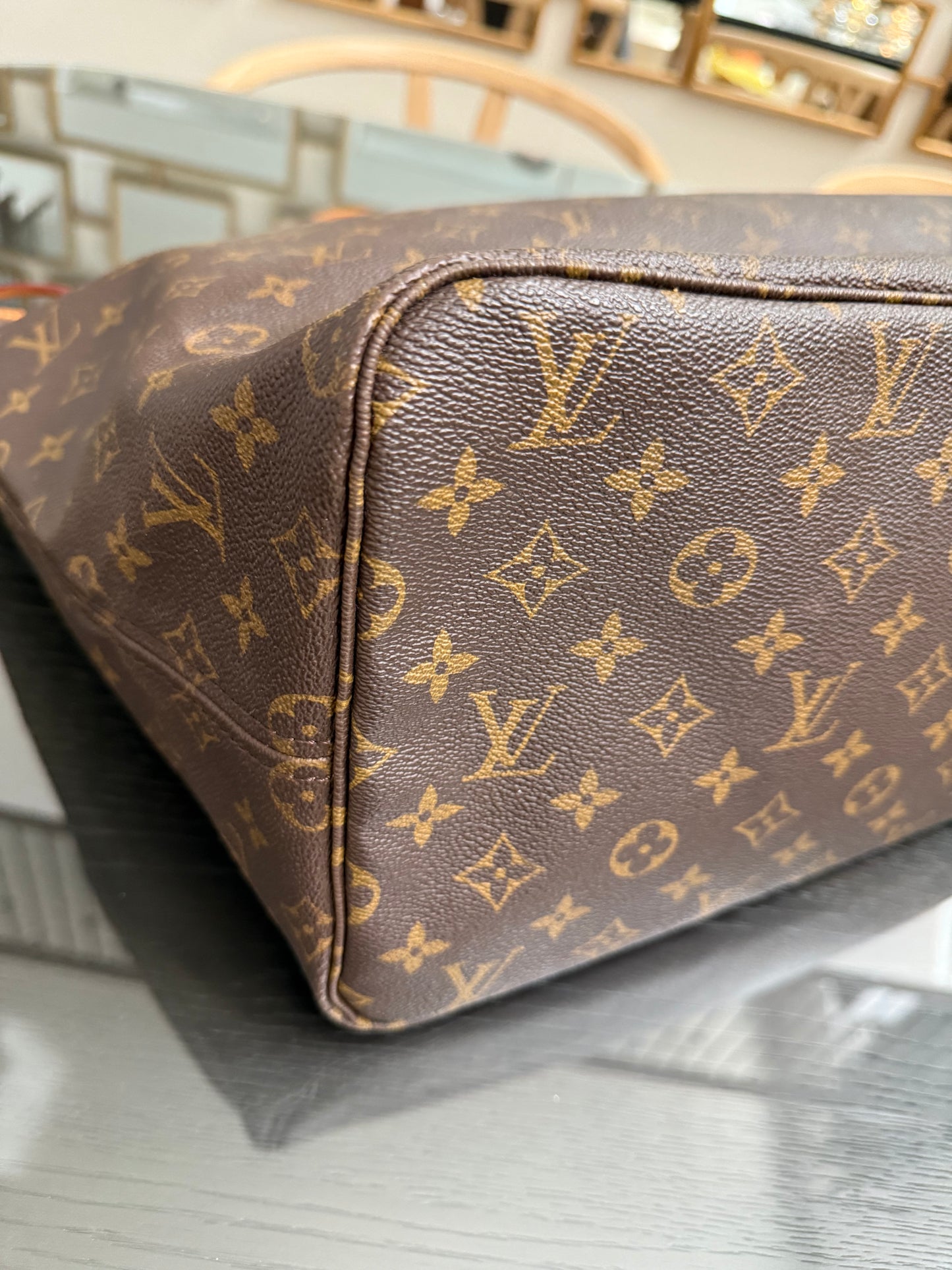 Neverfull GM with Dustbag and Insert Organizer 📅 Year: 2009