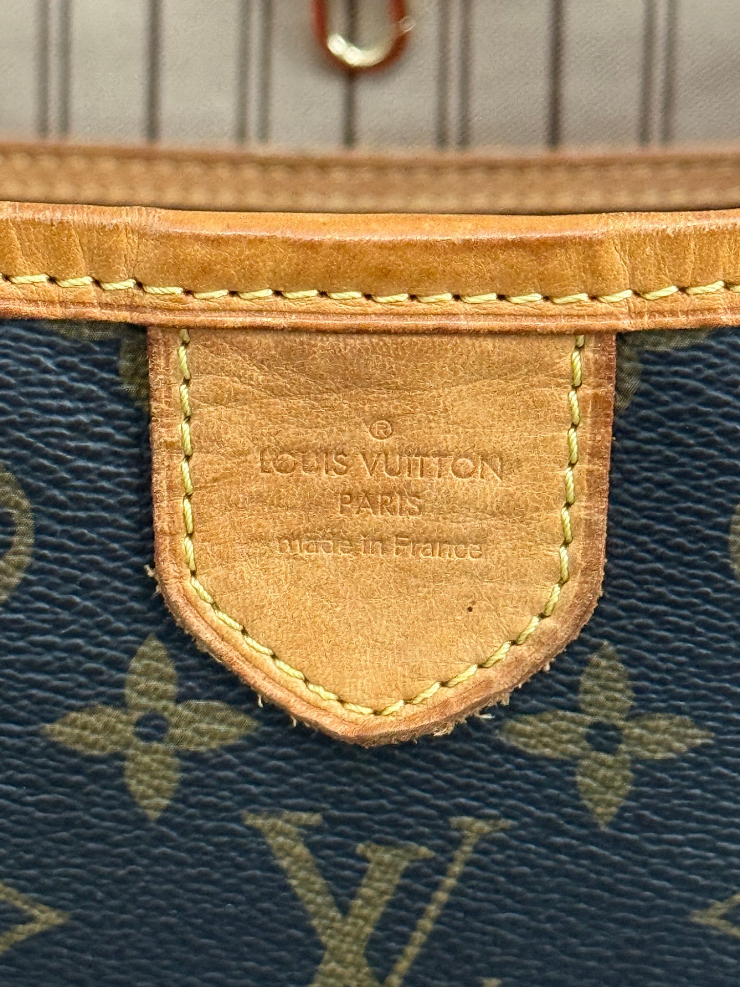 Delightful PM with Dustbag and Insert Organizer 🗓️ Year: 2012