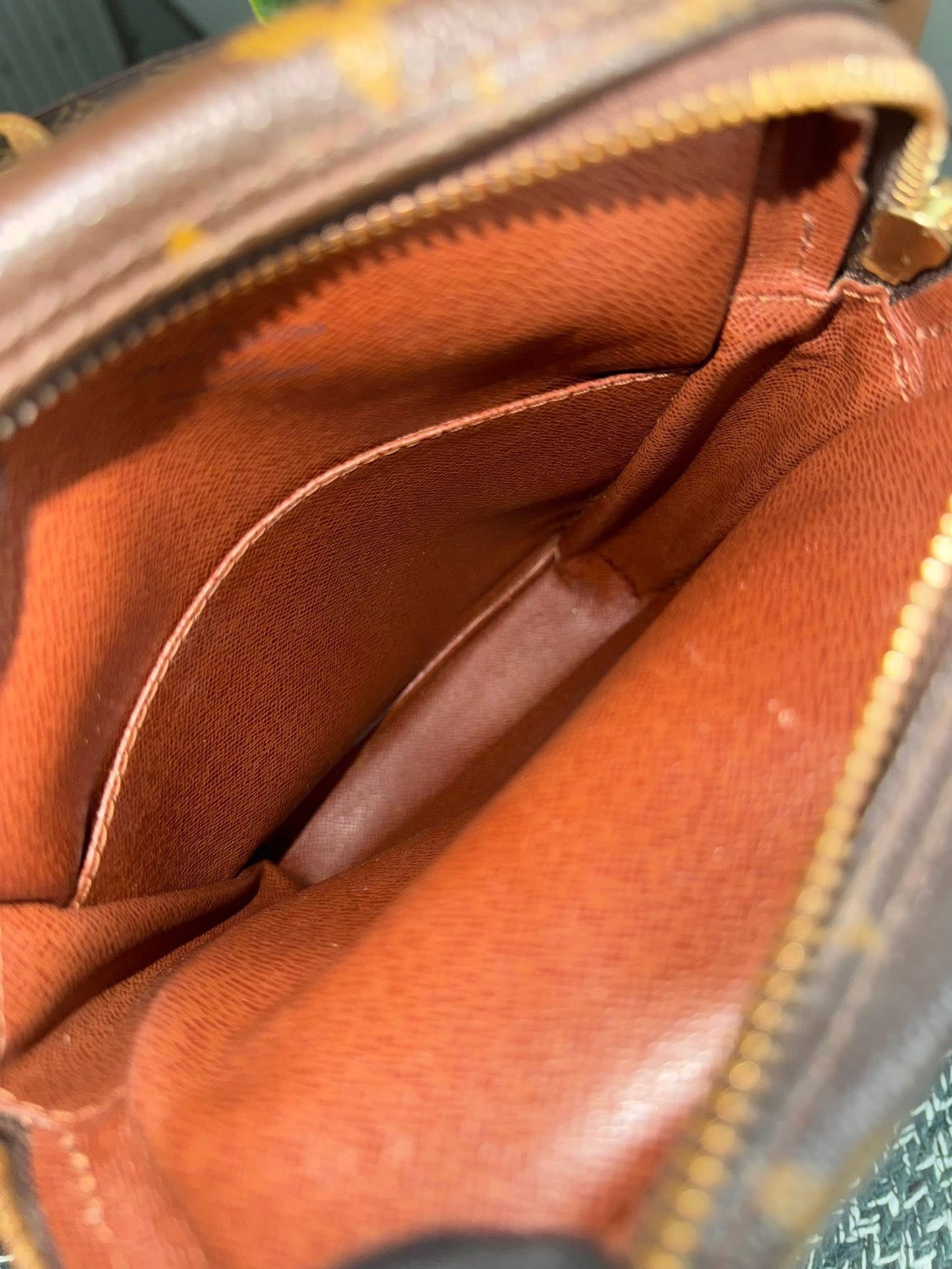 Amazon PM Crossbody 🗓️ Year: 2007