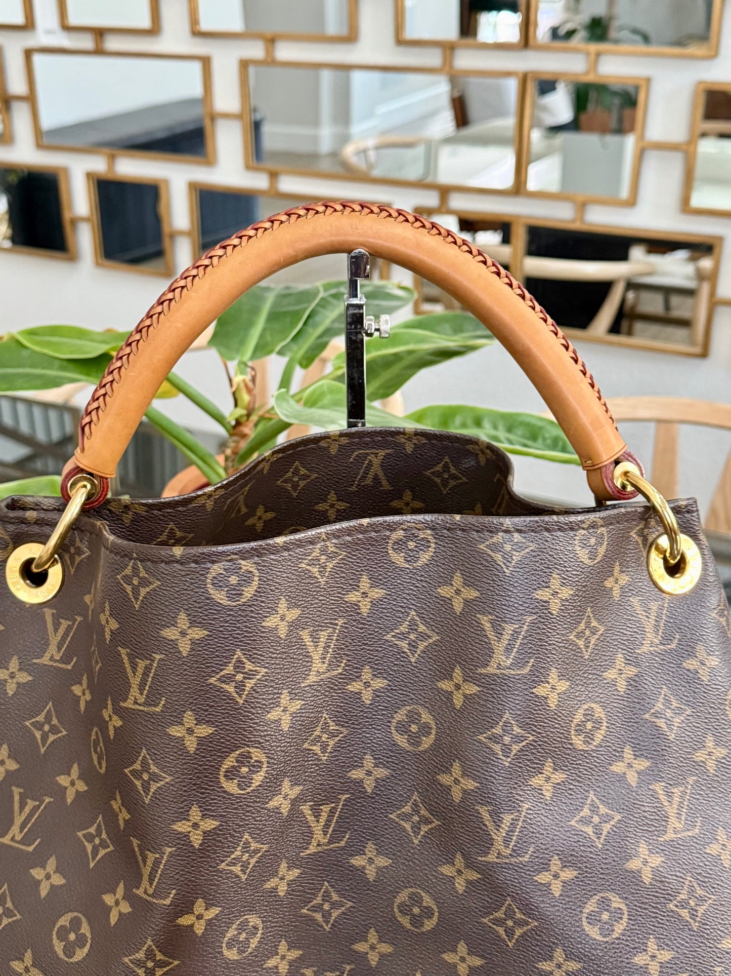 Artsy MM with Dustbag and Insert Organizer - 📅 Year: 2009