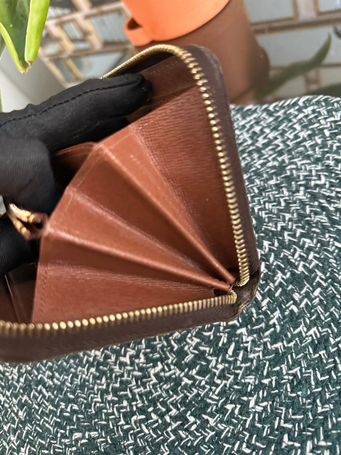 Monogram Zippy Long Wallet 🗓️ Year: 2009