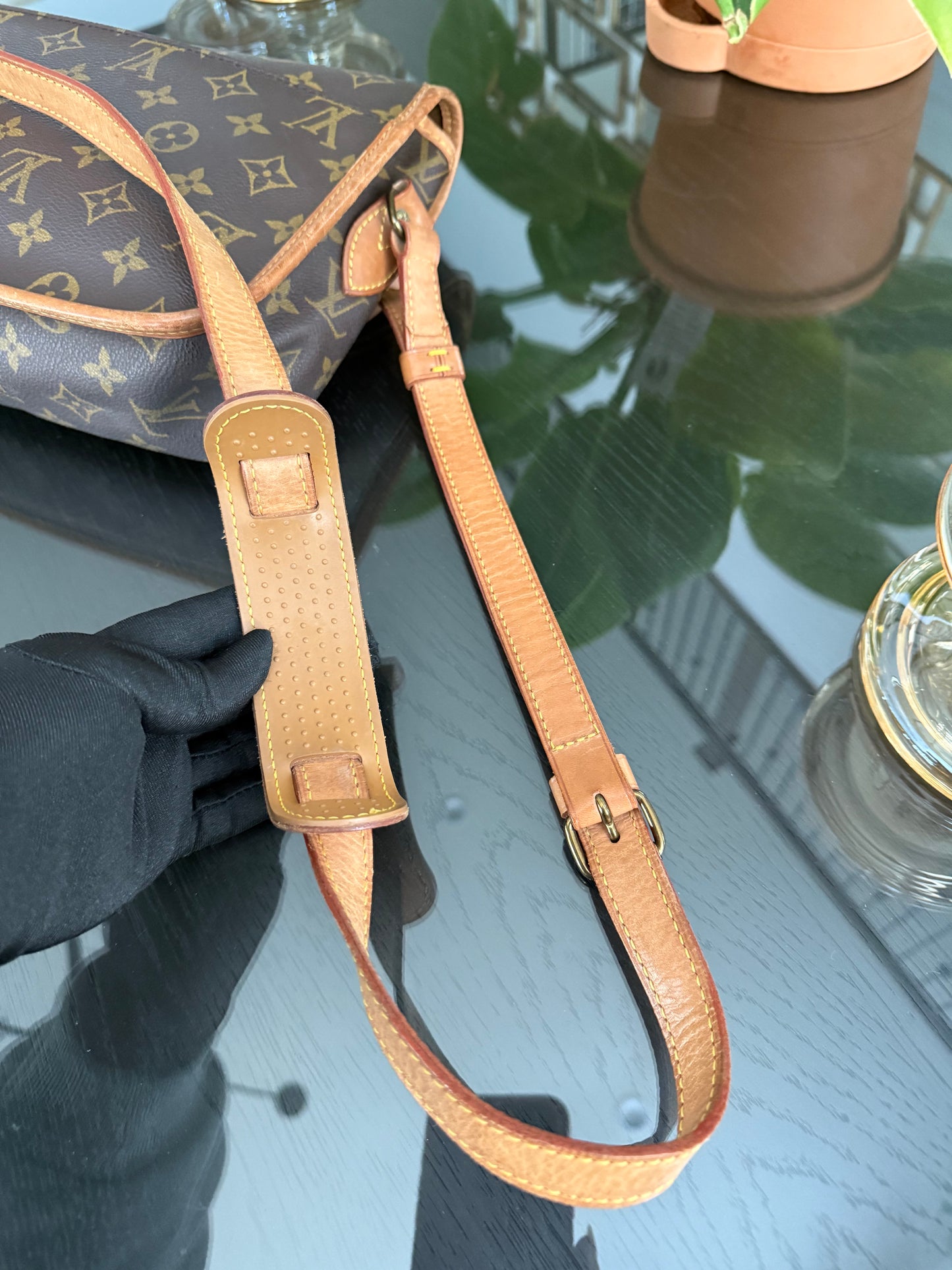 Gibeciere MM Crossbody Messenger -
📅 Year: 1991