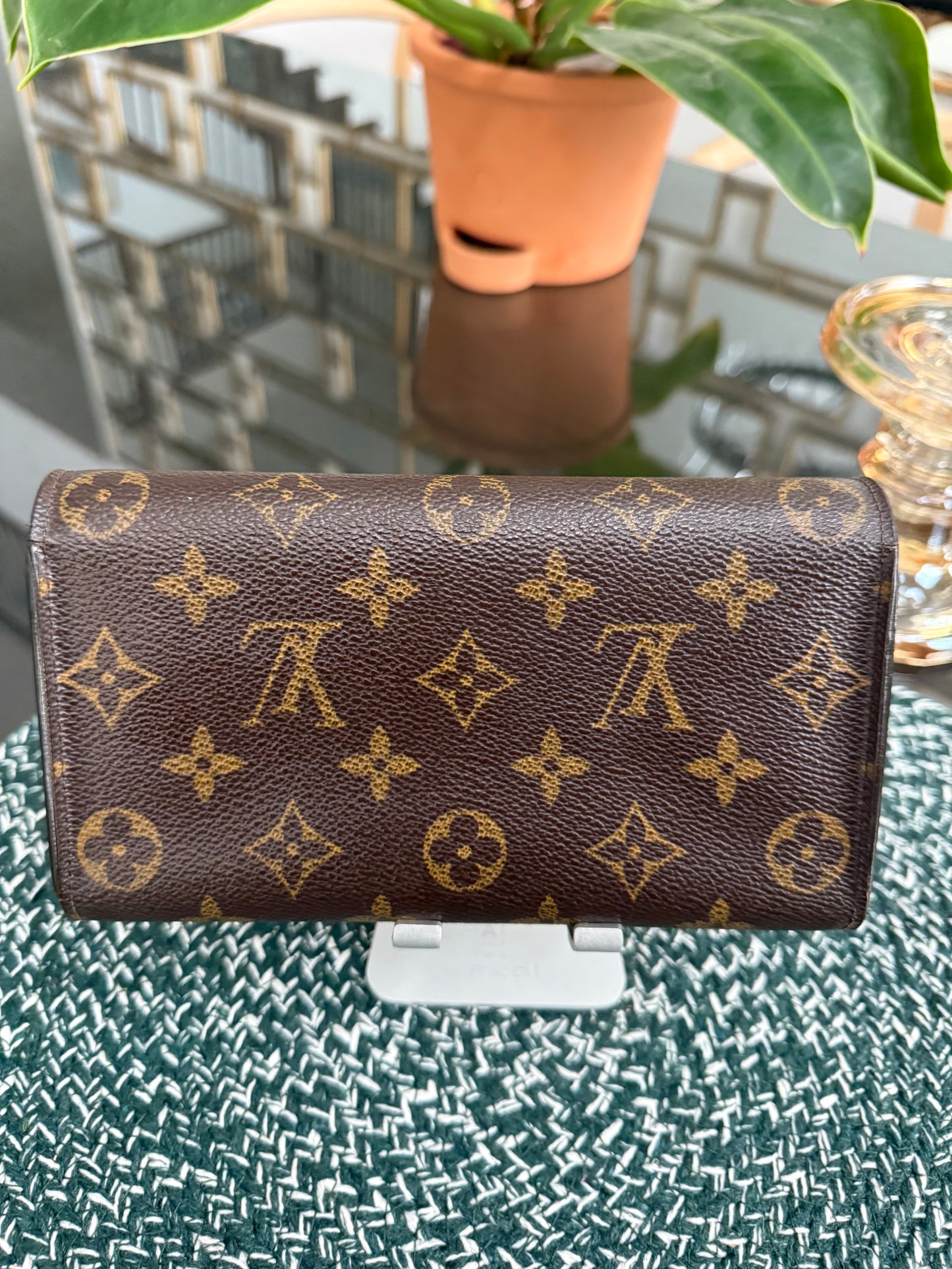 International Wallet in Monogram 🗓️ Year: 2003