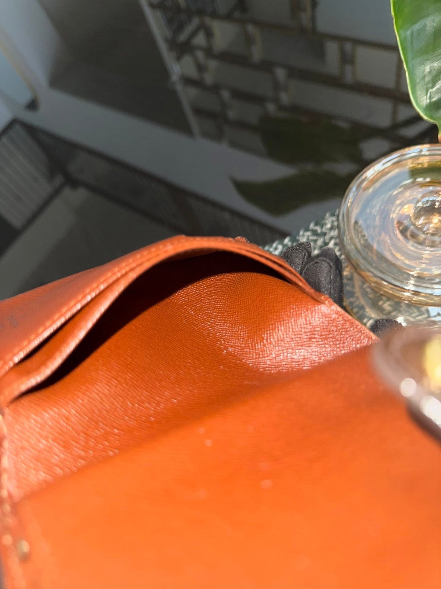 Kisslock Wallet in Monogram 🗓️ Year: 2001