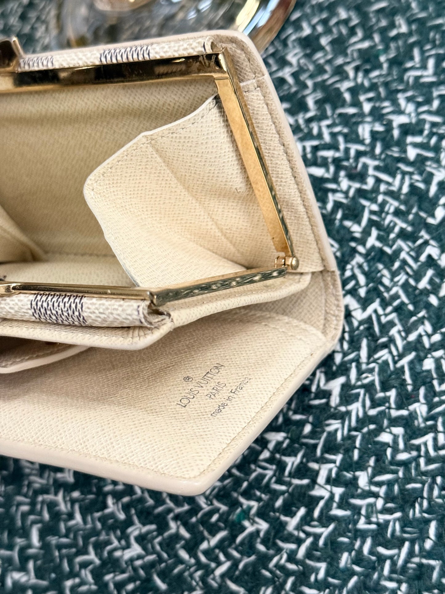 Kisslock Wallet in Azur 🗓️ Year: 2007