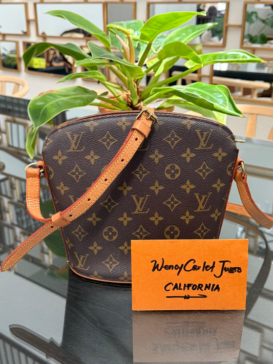 Drouot Crossbody 
📅 Year: 2000