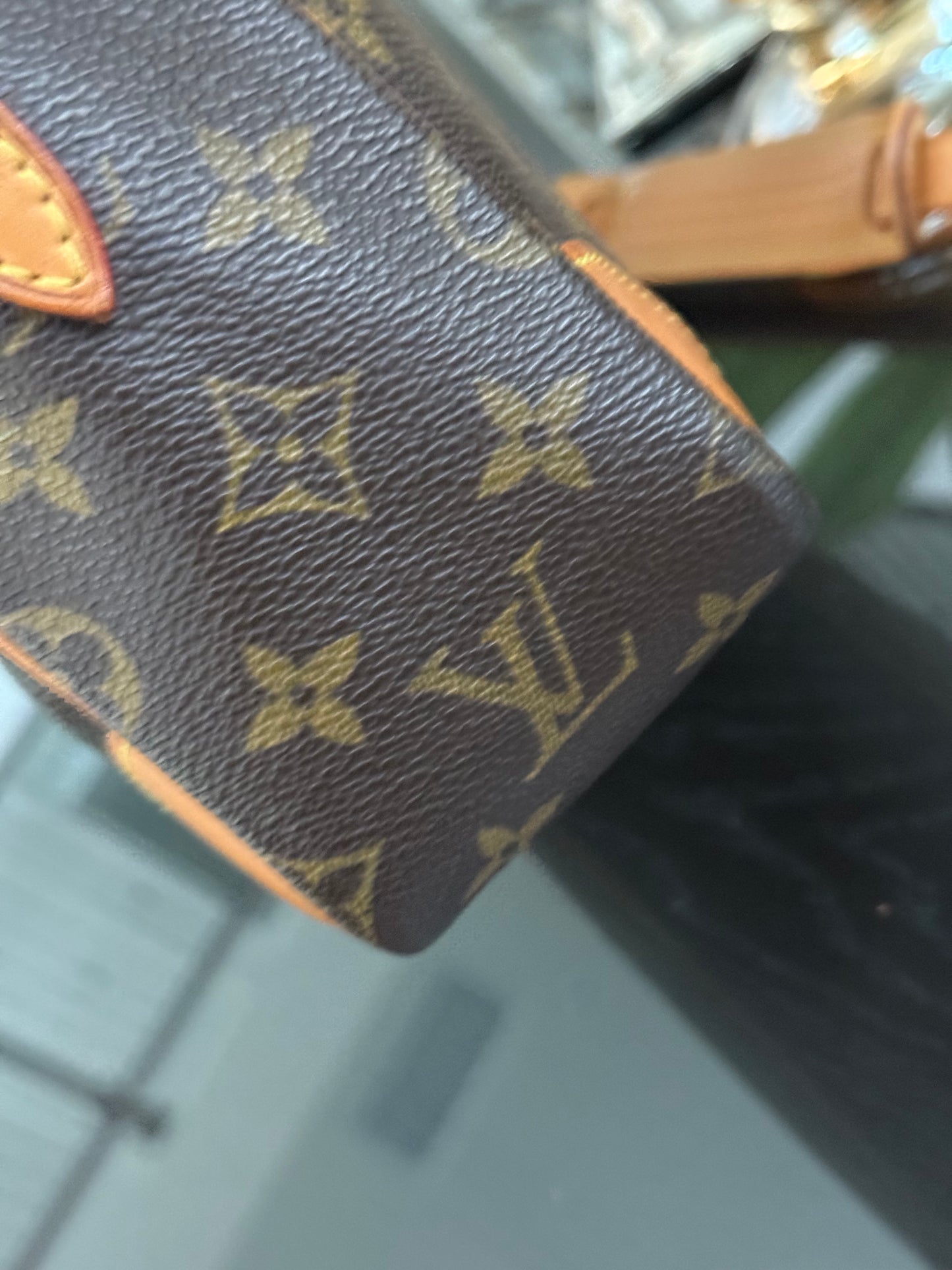 Trocadero 30 🗓️ Year: 2003