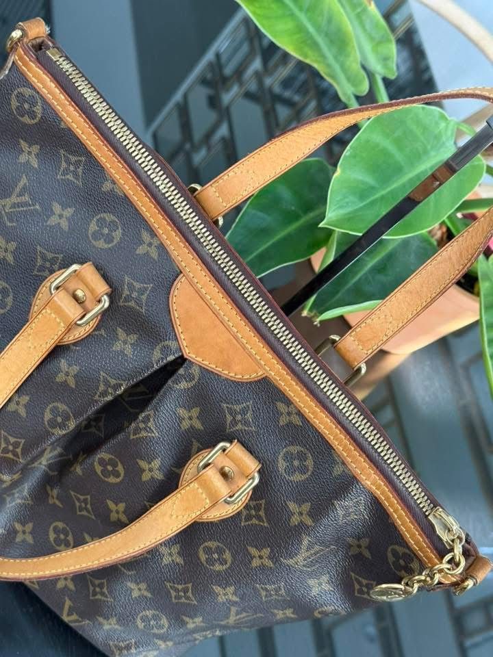 Palermo PM with Original Strap 
Dustbag 📅 Year: 2010