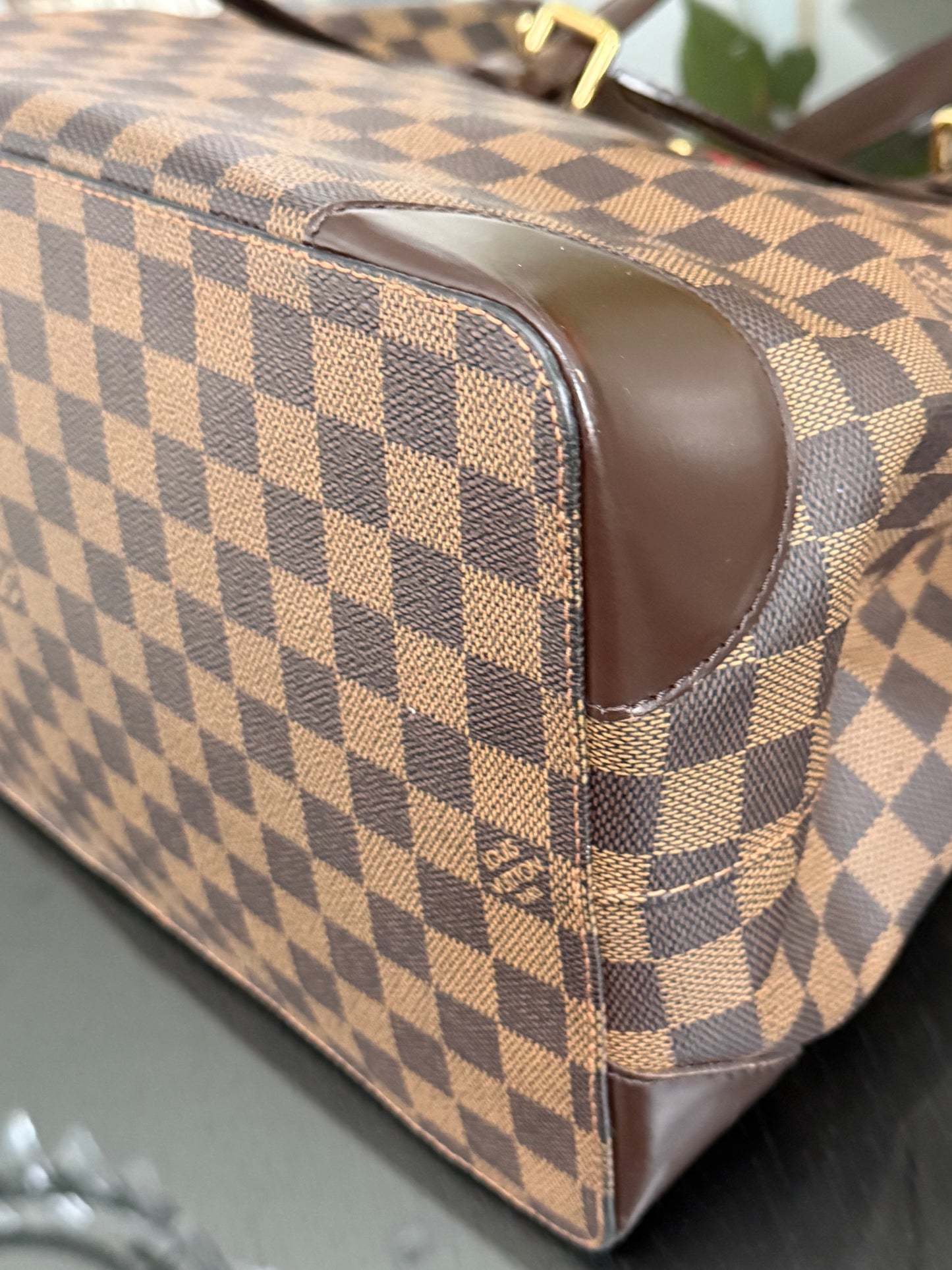Hampstead GM in DE with Insert Organizer and Dustbag 🗓️ Year: 2007