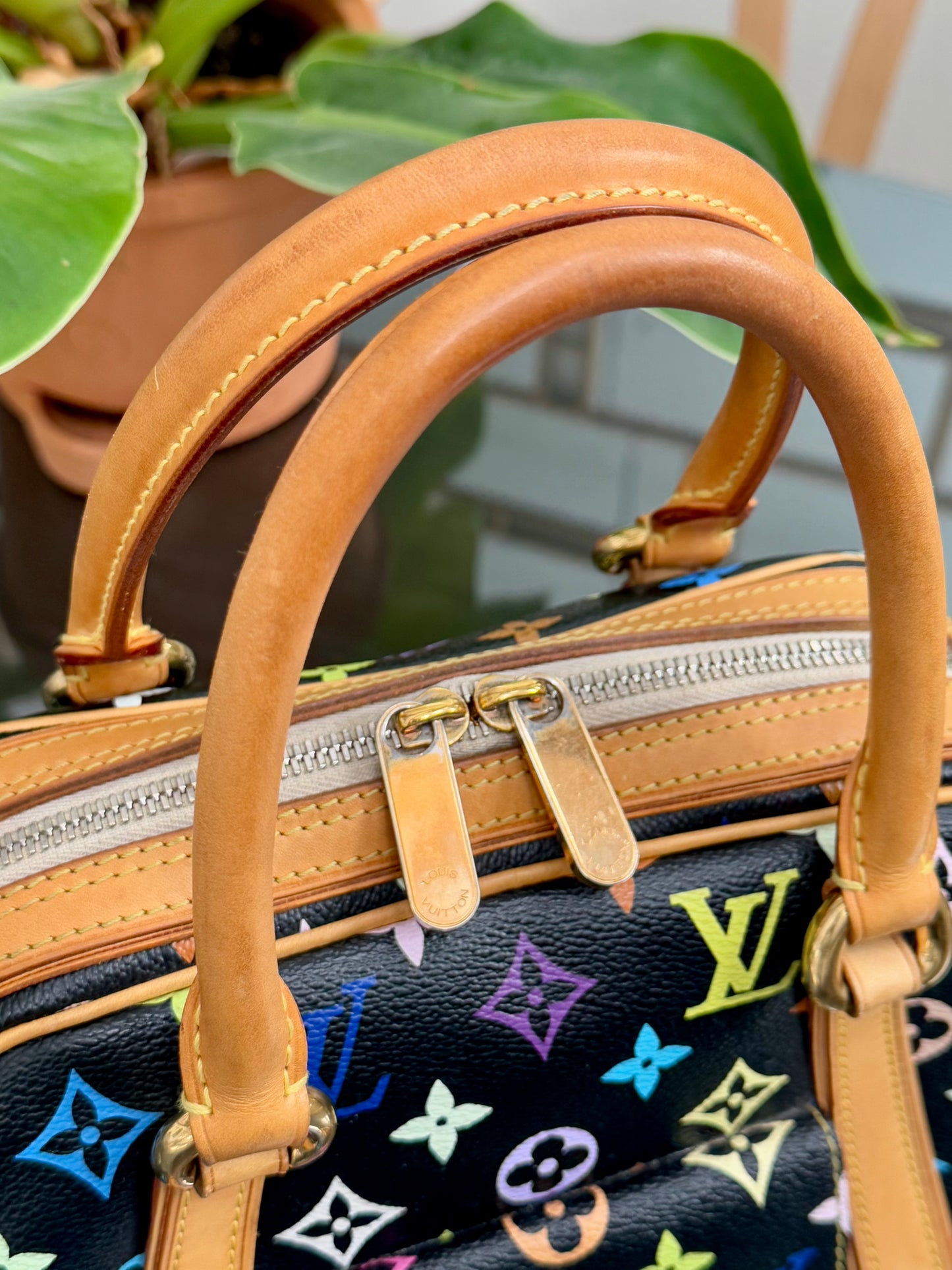 Multicolor Priscilla with Dustbag 📅 Year: 2008