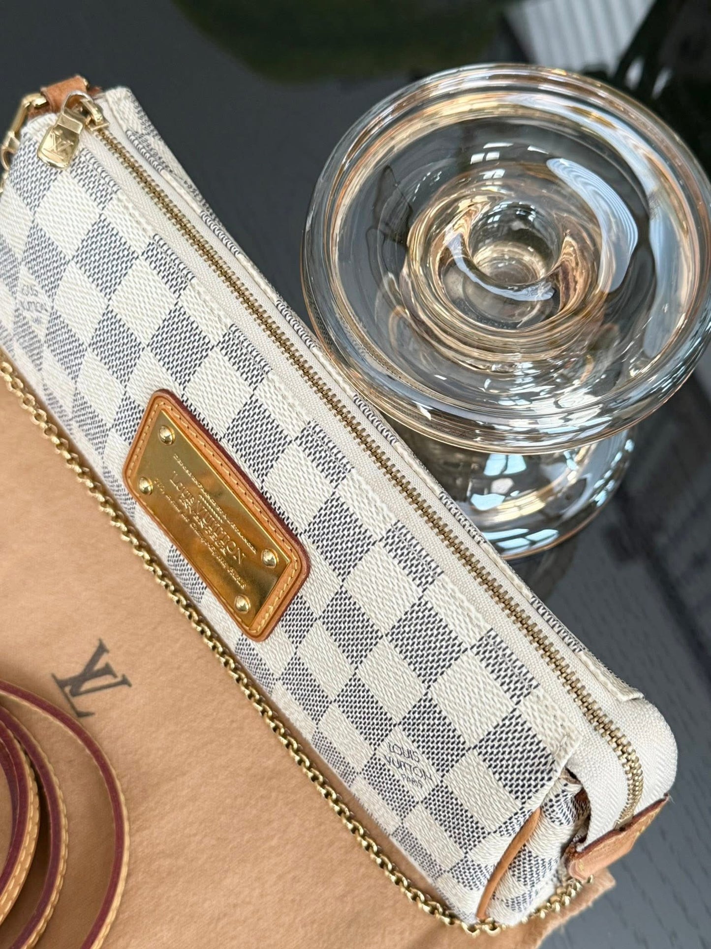 Eva Clutch in Azur with Original Strap, Box and Dustbag 🗓️ Year: 2011