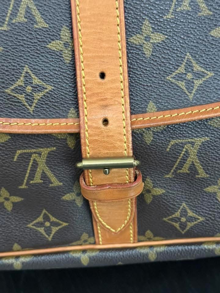 Saumur 35 Crossbody -🗓️ Year: 1989