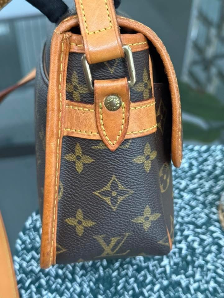Sologne Crossbody 📅 Year: 2000