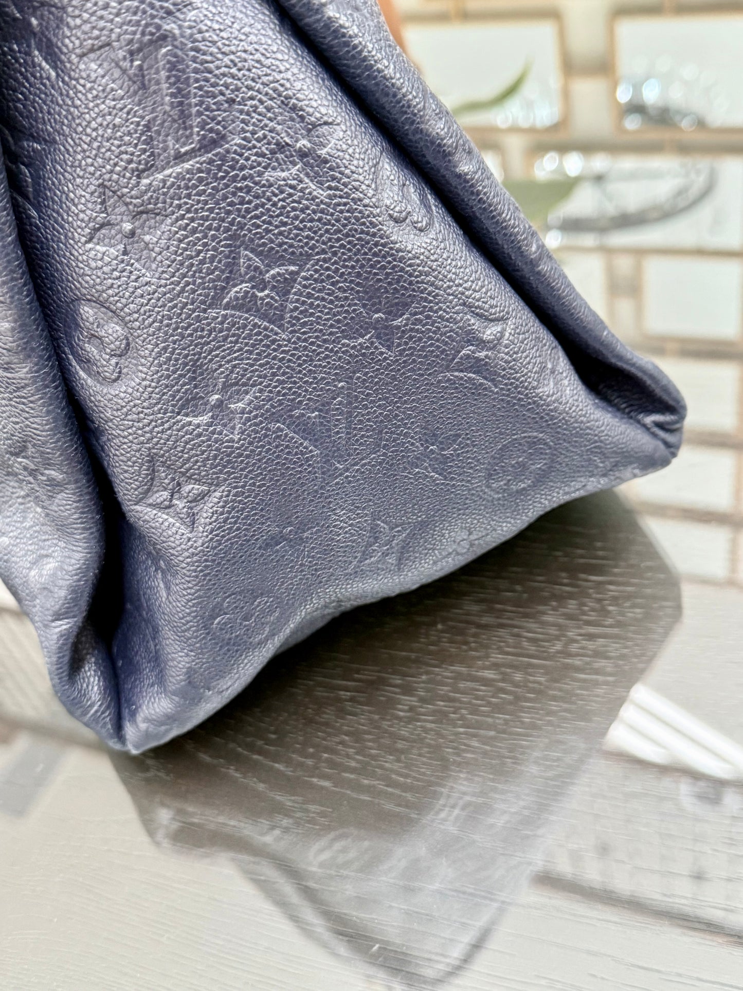 Artsy MM Empriente in Navy Blue with Dustbag- 📅 Year: 2020