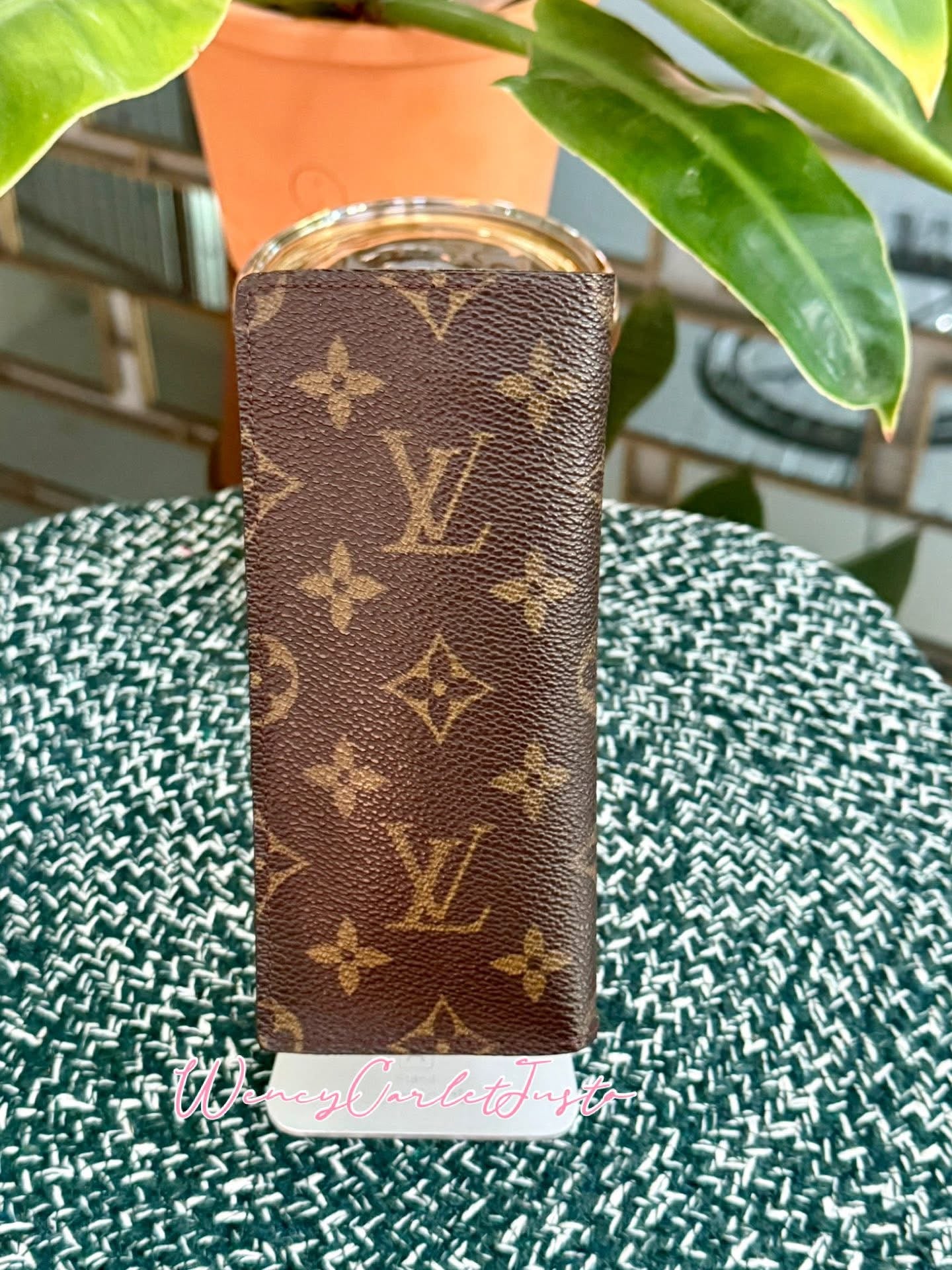 Monogram Sunglasses Holder 📅 Year: 2001