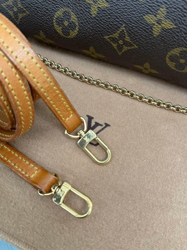 Eva Clutch in Monogram with Original Strap, Insert Organizer, Box and Paper bag 🗓️ Year: 2012