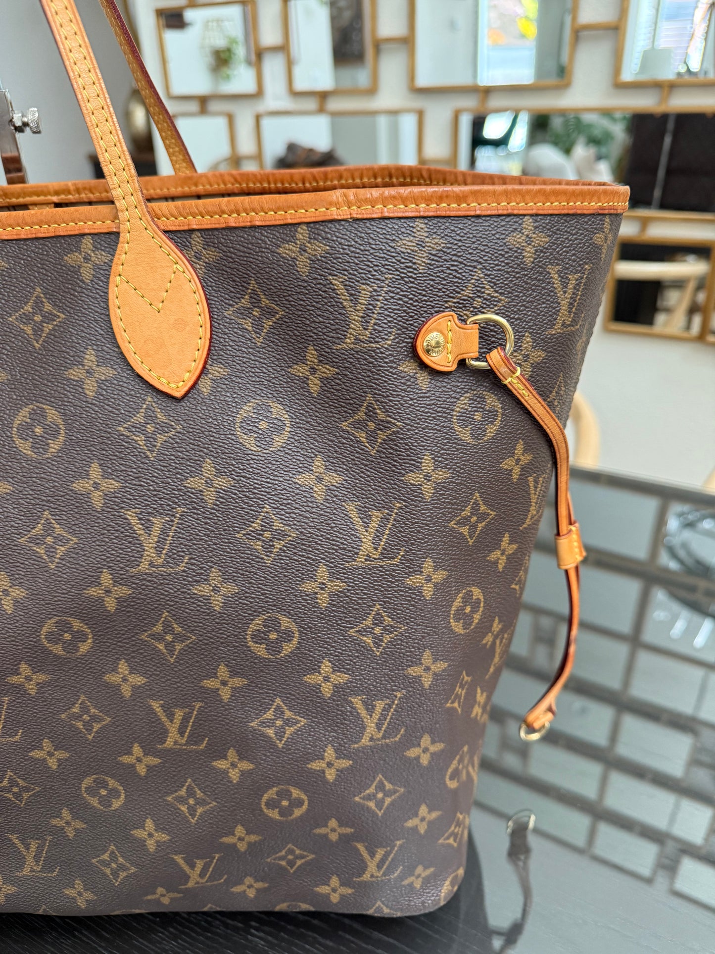 Neverfull GM with Dustbag and Insert Organizer 📅 Year: 2009