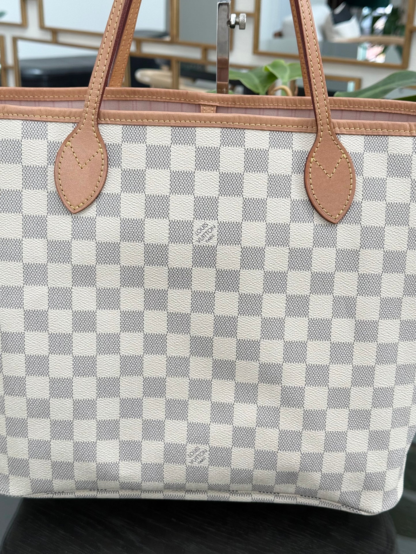 Neverfull MM Azur in Rose Ballerine with Dustbag 📅 Year: 2020