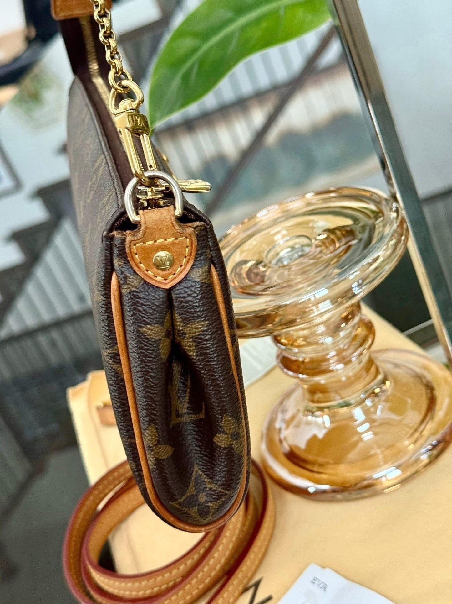 Eva Clutch in Monogram with Dustbag, Box and Paper bag 🗓️ Year: 2014