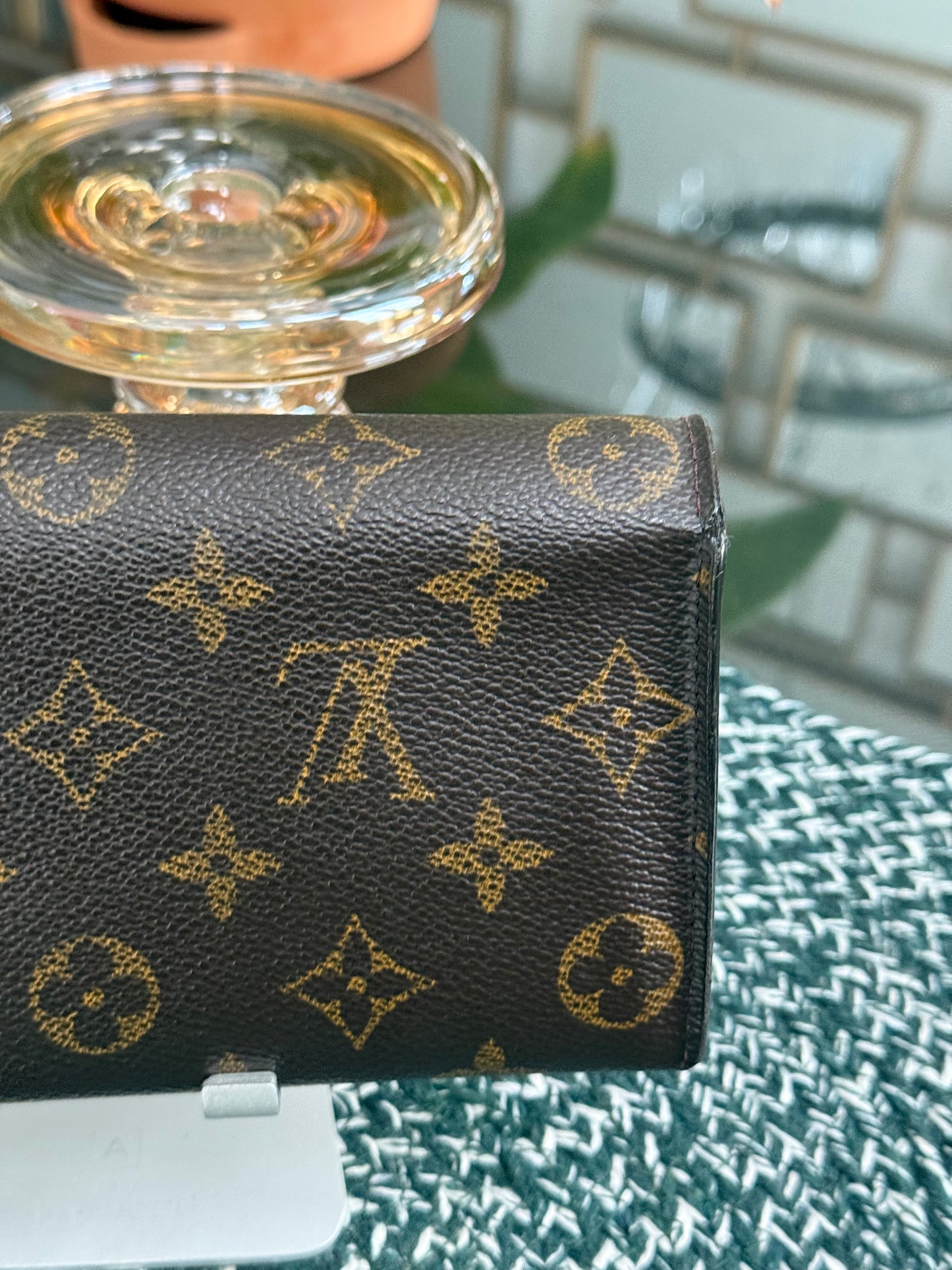 Sarah Wallet in Monogram with 2 Cardholders 🗓️ Year: 2001