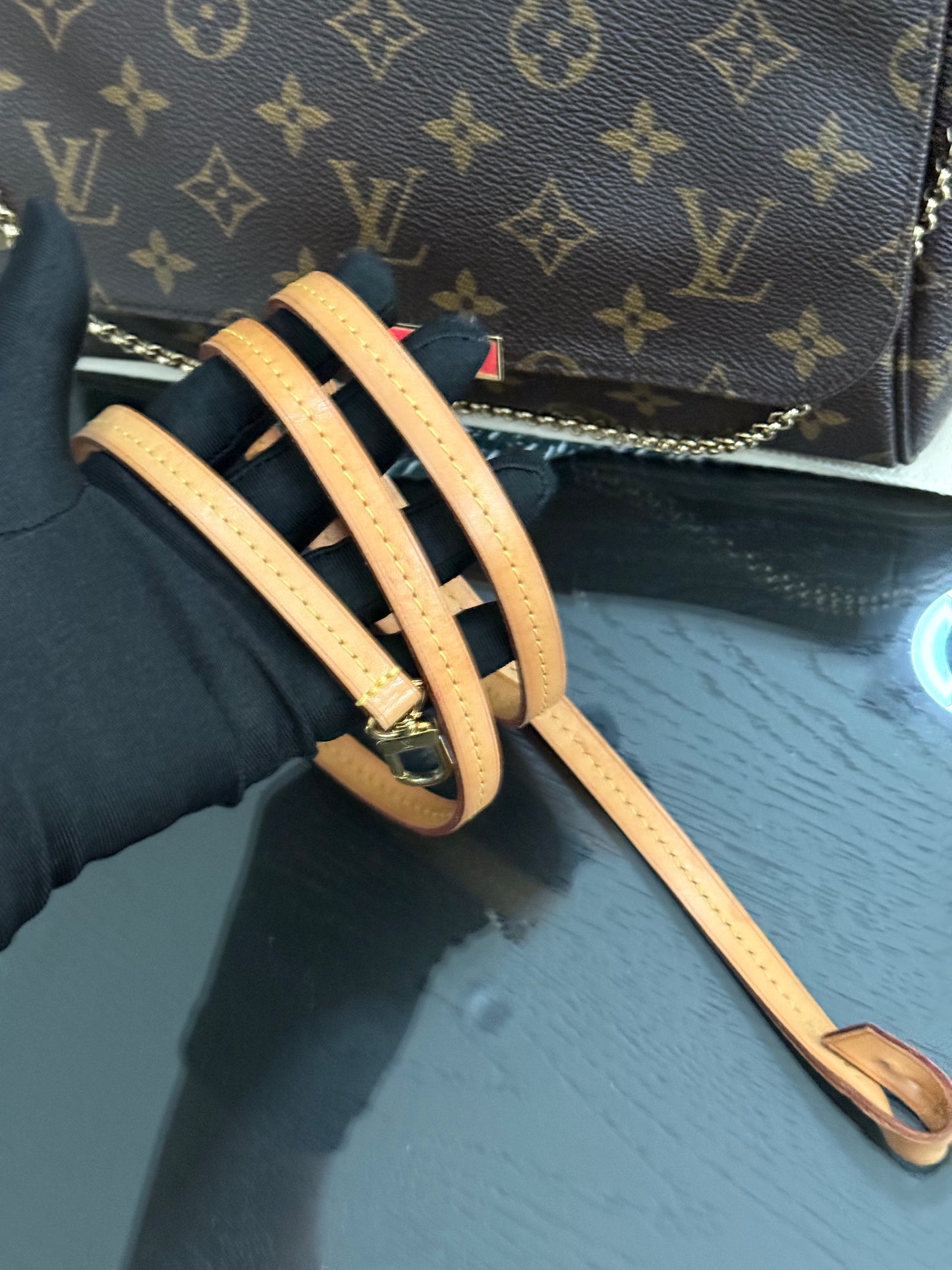 Favorite MM in Monogram with Original Strap, Dustbag, Box and Paper bag 🗓️ Year: 2017