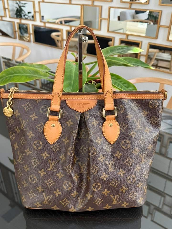 Palermo PM with Original Strap 
Dustbag 📅 Year: 2010