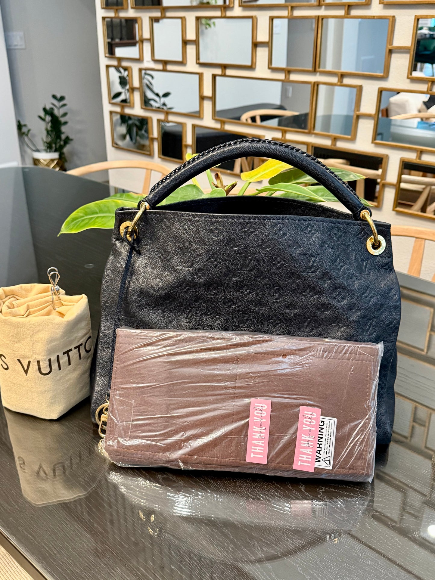 Artsy MM Empriente in Black/ Dark Blue with Dustbag and Insert Organizer 📅 Year: 2011