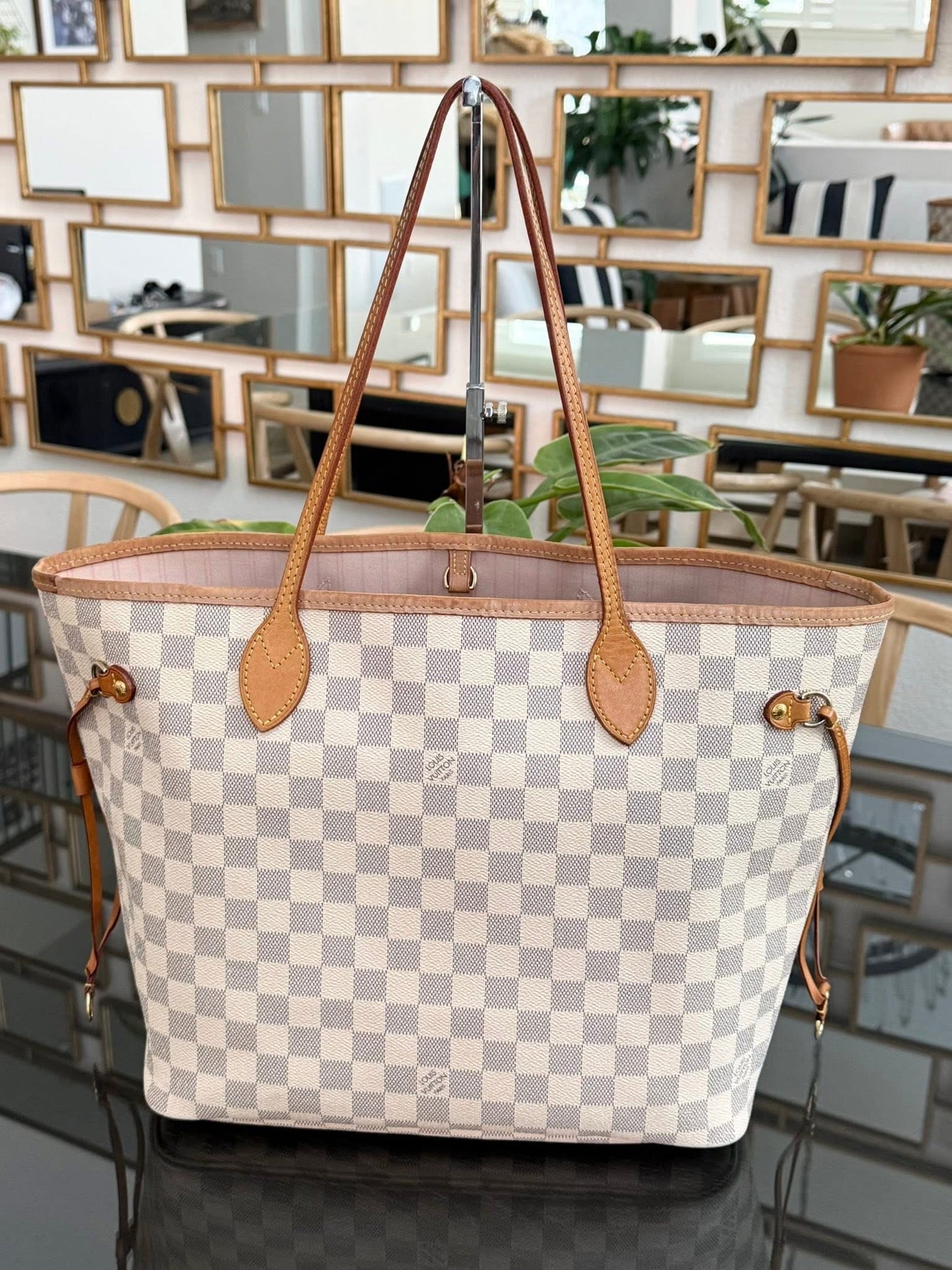 Neverfull MM Azur in Rose Ballerine with Dustbag and Insert Organizer 🌺 📅 Year: 2019