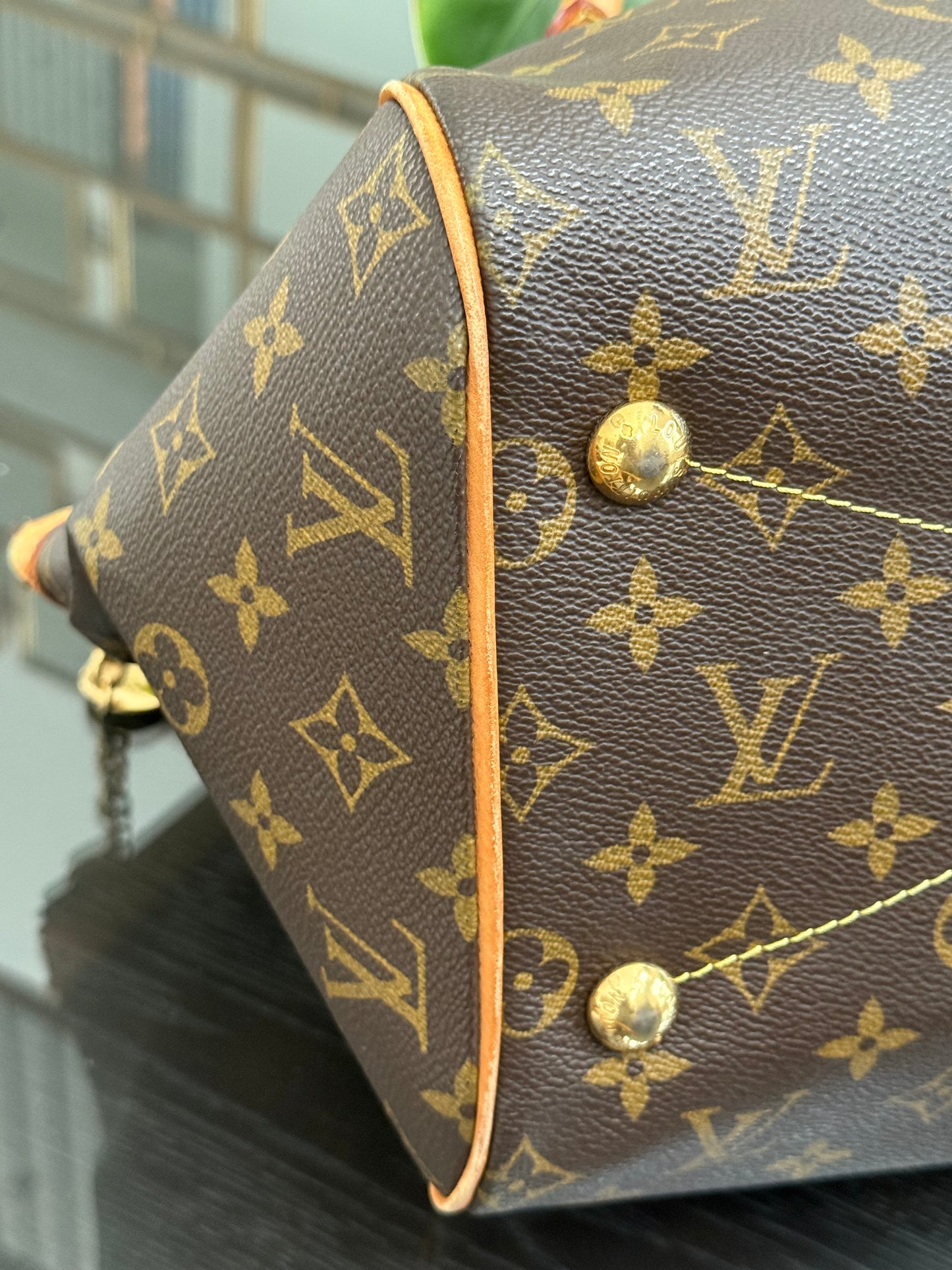 🌺 Tivoli GM in Monogram - 🗓️ Year: 2008