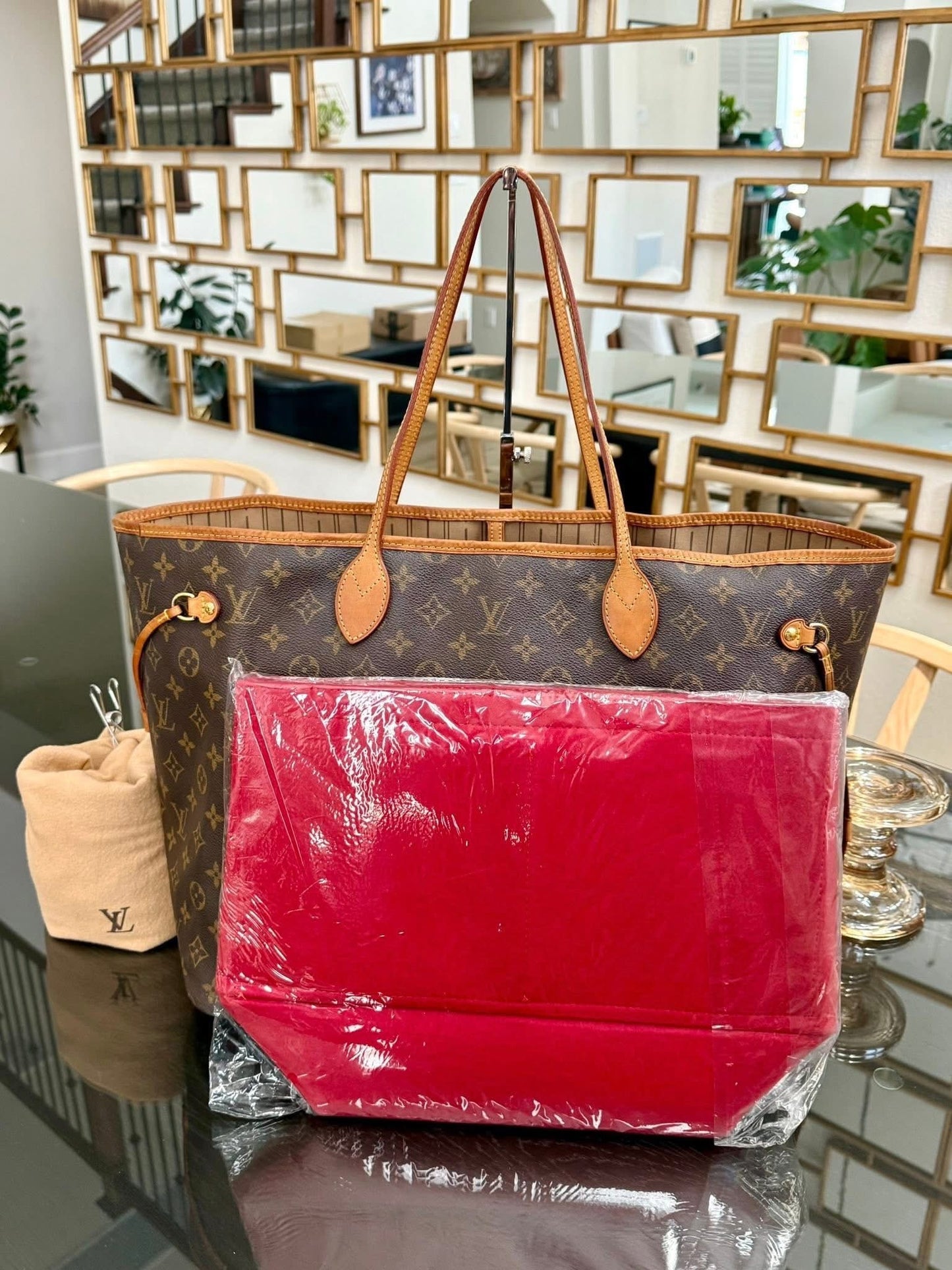 Neverfull GM with Dustbag and Insert Organizer 🗓️ Year: 2008
