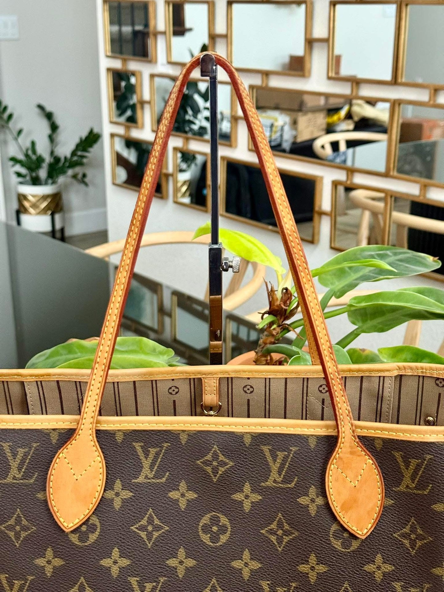 Neverfull MM Monogram with Dustbag and Non branded Twilly🌺 📅 Year: 2011