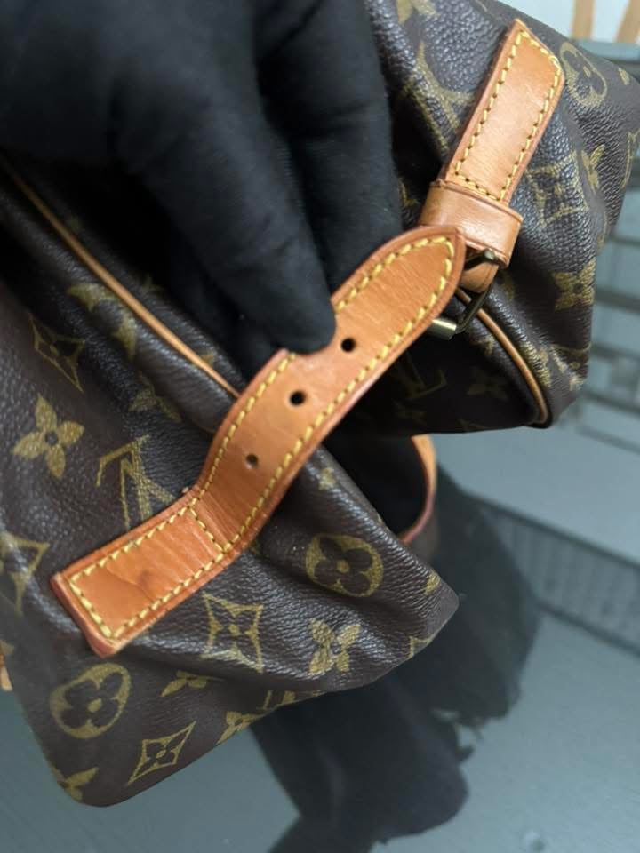 Saumur 35 Crossbody -🗓️ Year: 1989