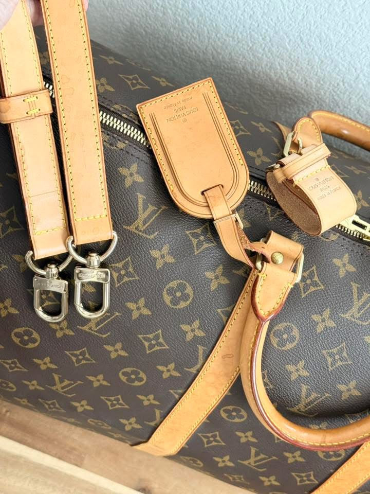 Keepall 55 Bandoulier with Original Strap, Luggage tag and Poignet 📅 Year: 2002