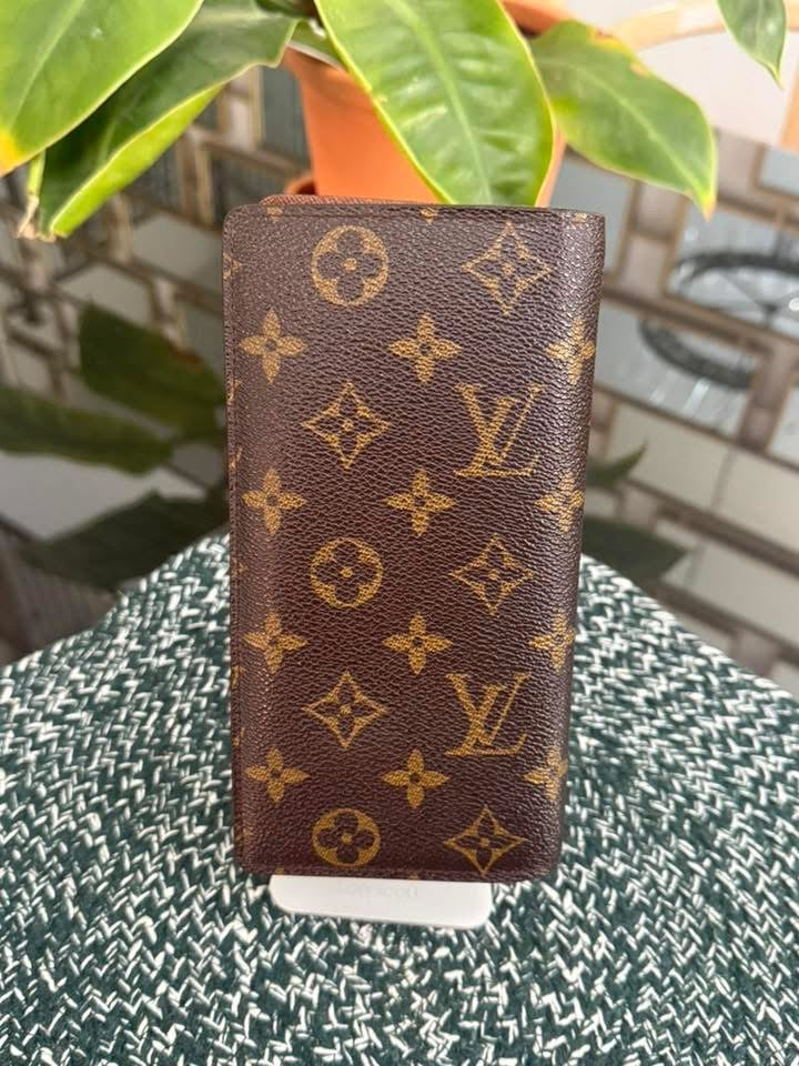 Monogram Brazza Wallet 🗓️ Year: 2012