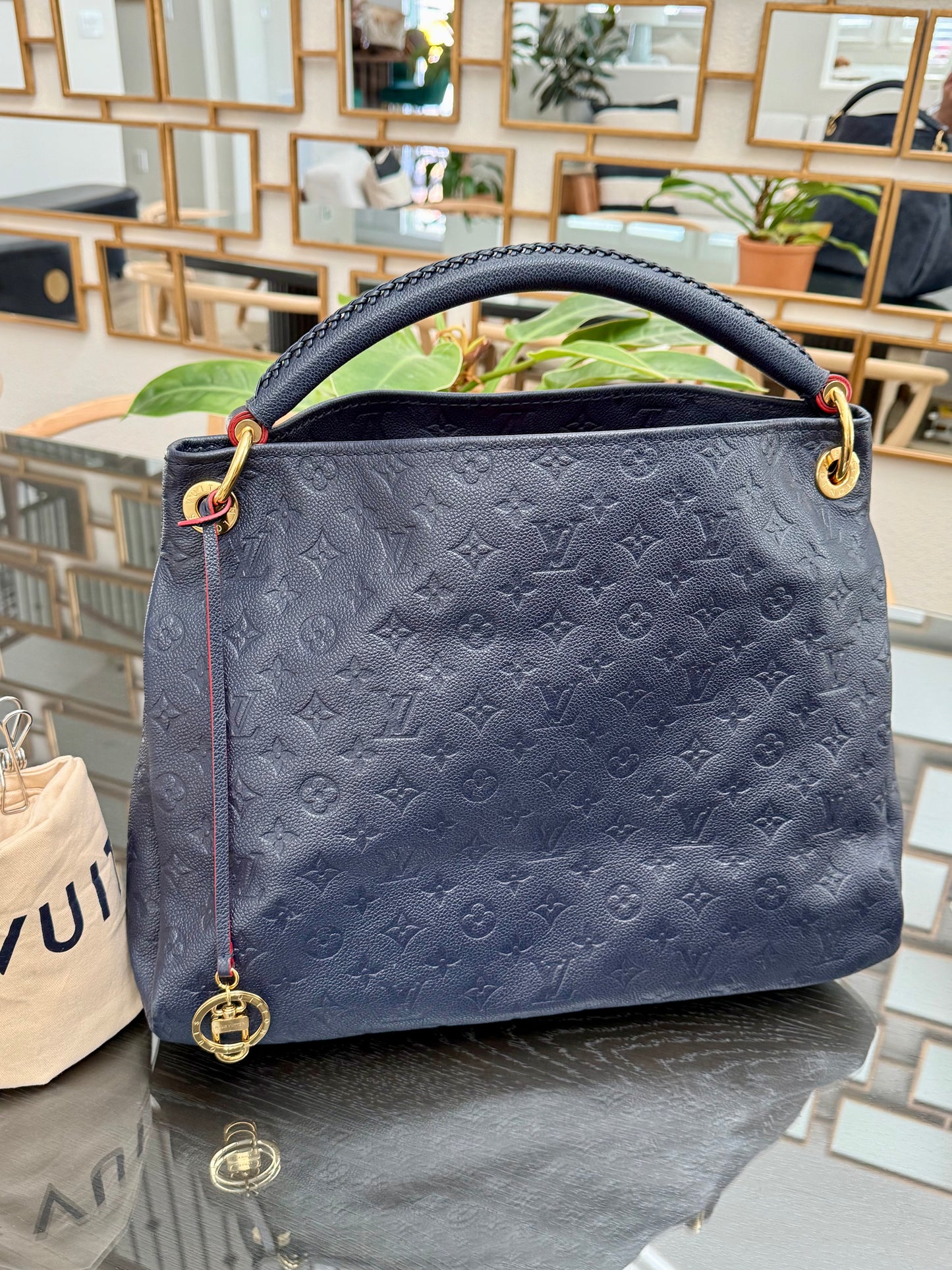Artsy MM Empriente in Navy Blue with Dustbag- 📅 Year: 2020